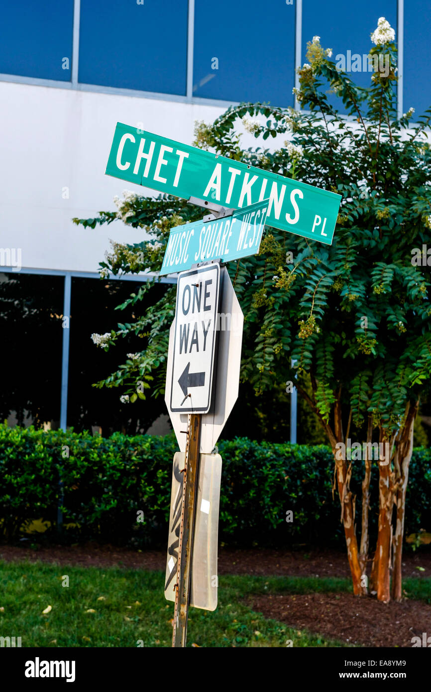 Chet Atkins Ort Wegweiser auf Music Row in Nashville Tennessee Stockfoto