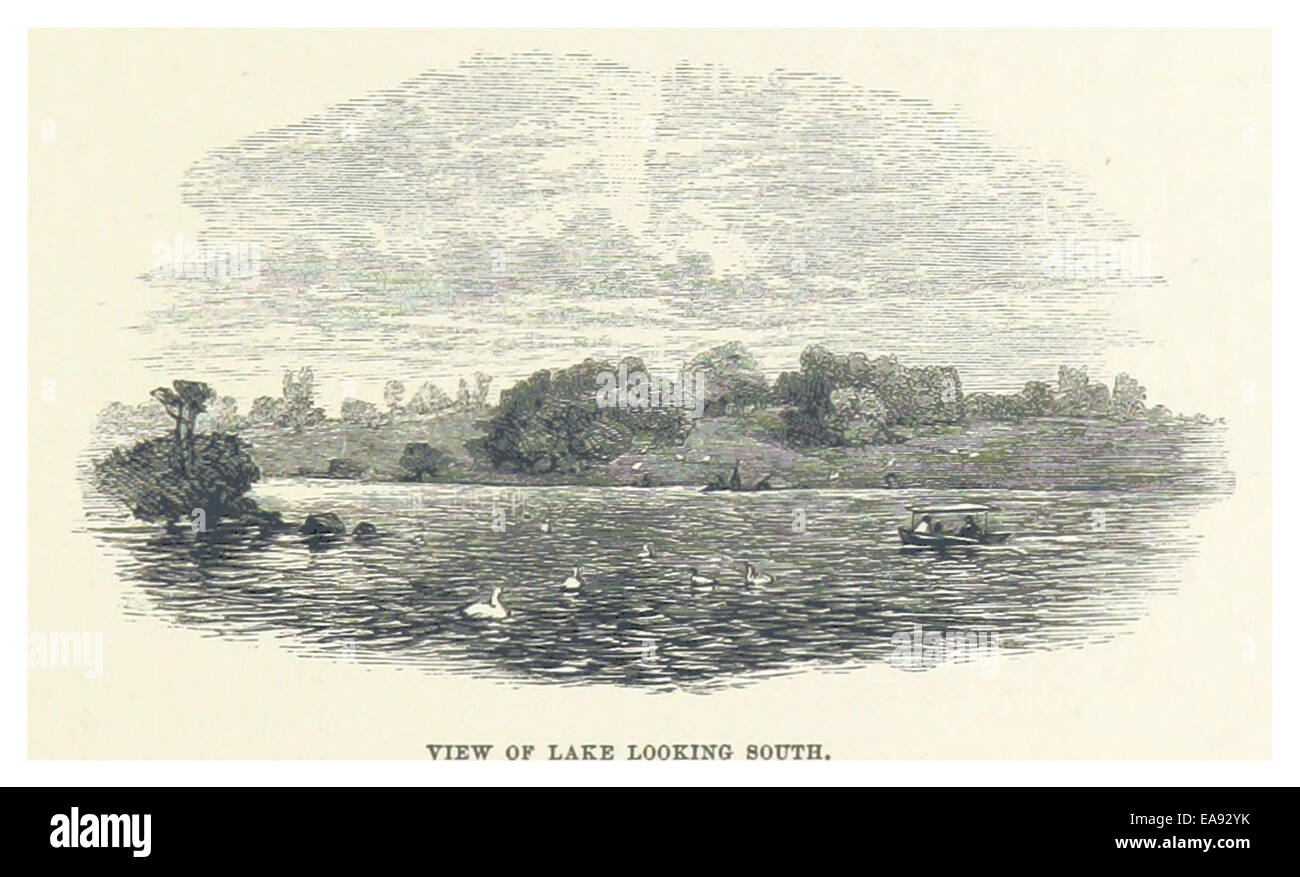 Diese Illustration des Central Park, New York City, aus dem Jahr 1869, zeigt einen Blick auf den See mit Blick nach Süden und zeigt die natürliche Schönheit des Parks und seine Designelemente seiner Zeit. Stockfoto