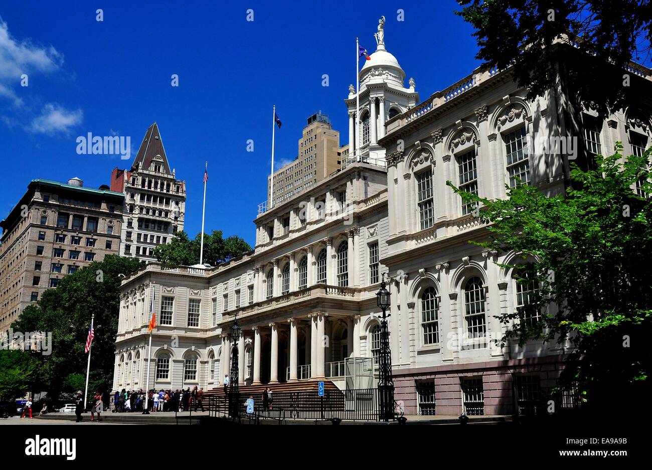 NYC: Die elegante Fassade des Rathauses 1811 in lower Manhattan Stockfoto