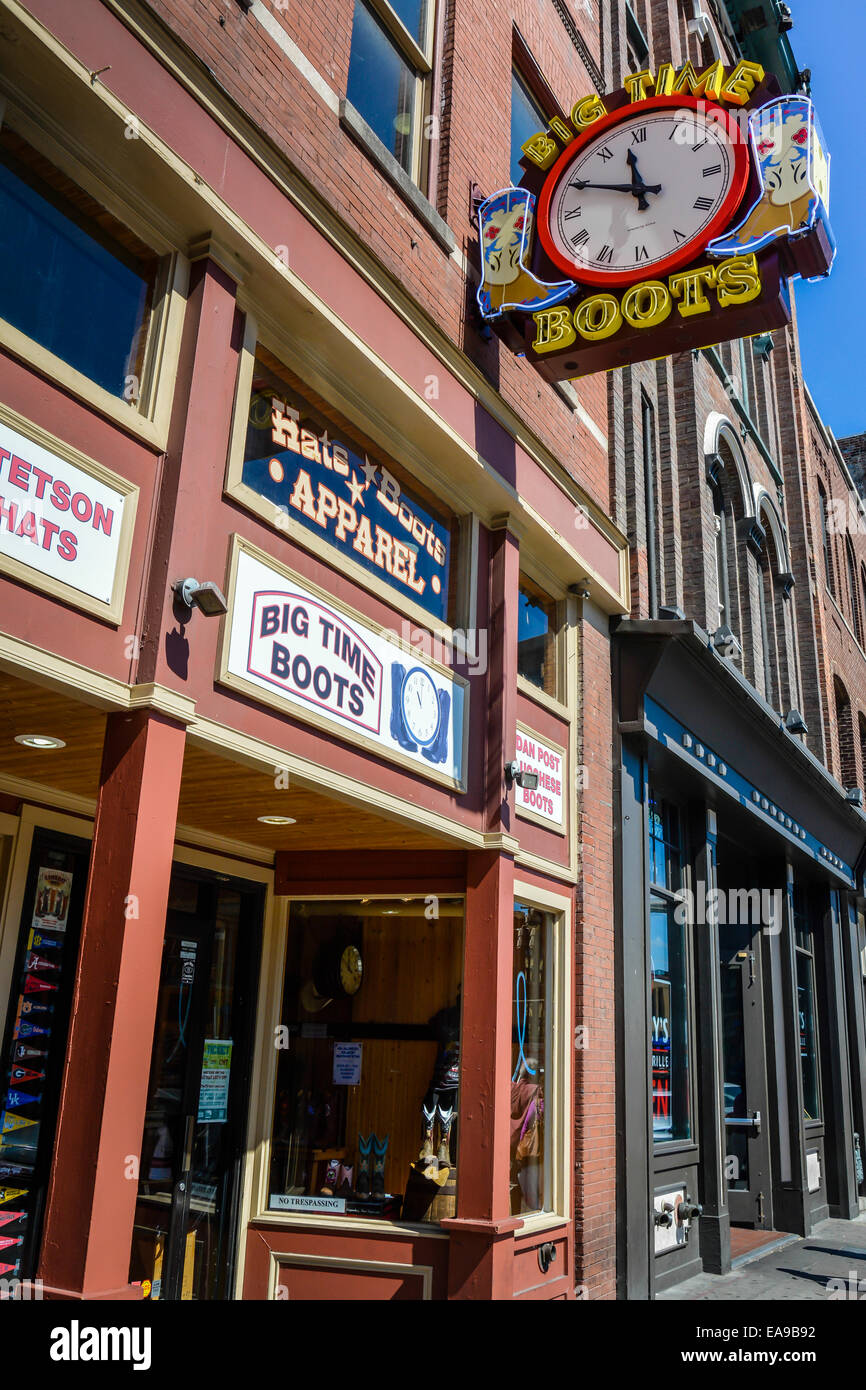 Big Time Stiefel Store am Lower Broadway in der Innenstadt von Nashville, TN entlang Seite Honky Tonk Bars ist ein renommierter Unterhaltungsviertel Stockfoto