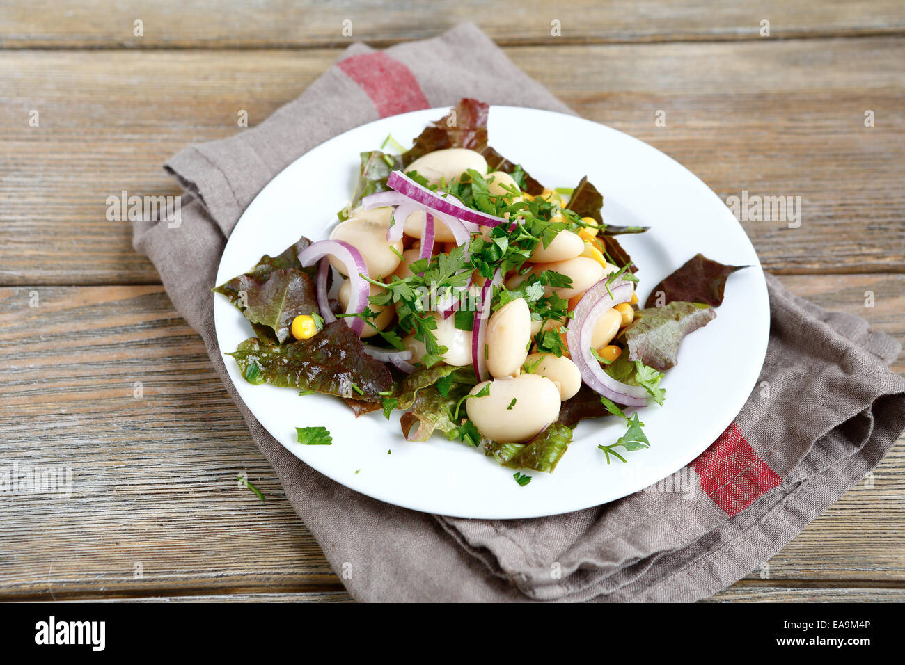 Salat in einer Platte, gesunde Ernährung Stockfoto