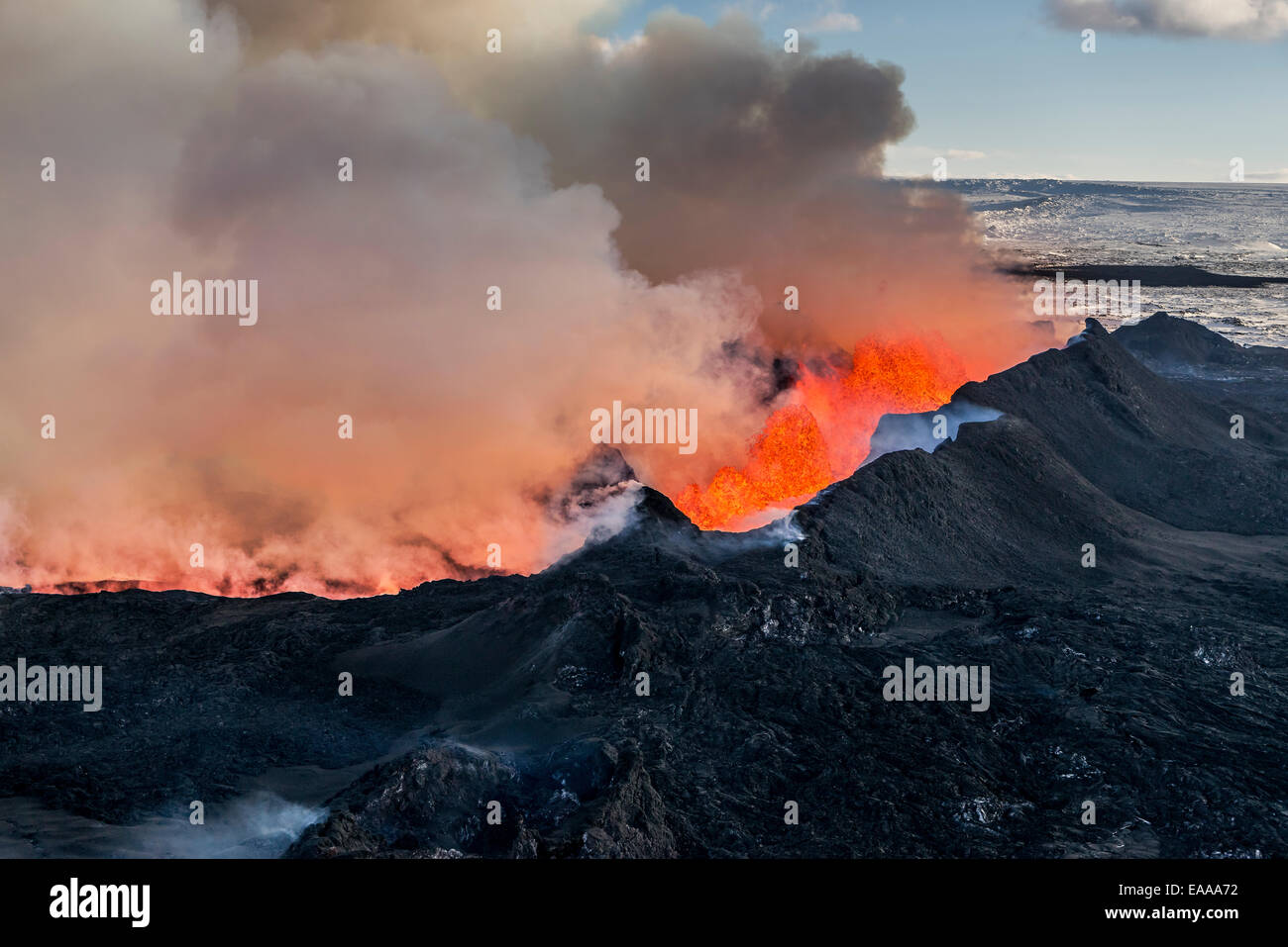 Luftaufnahme von Lava und Federn, Holuhraun Fissure Eruption Bardarbunga Vulkan Island Stockfoto
