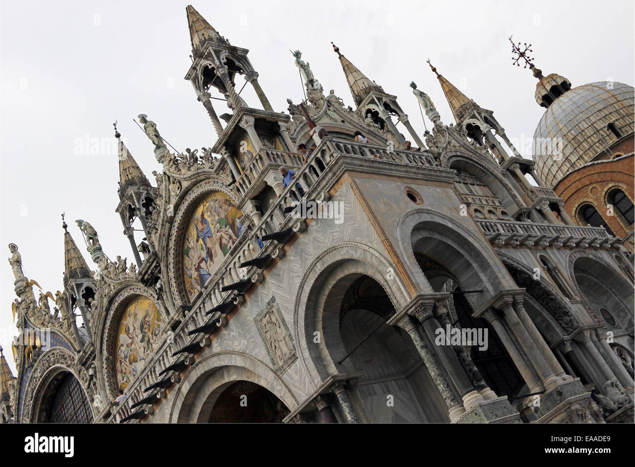 Markus Basilika (Basilika San Marco), Venedig, Italien, Diagonale Ansicht Stockfoto