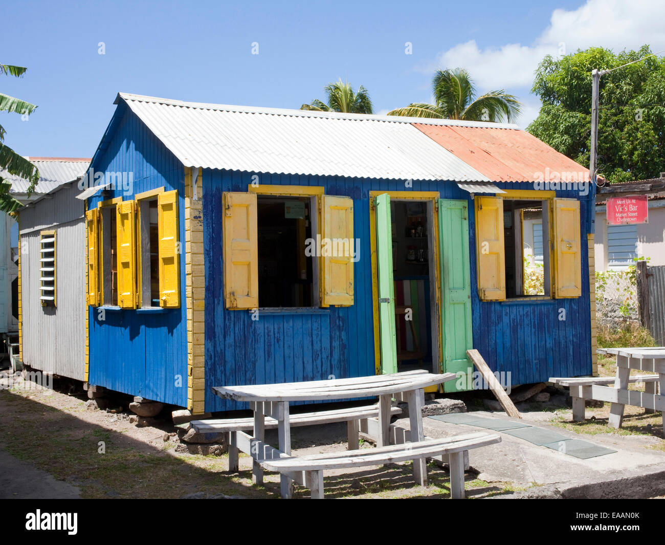 Kleine Bar und ein Restaurant auf der Insel Nevis Stockfoto