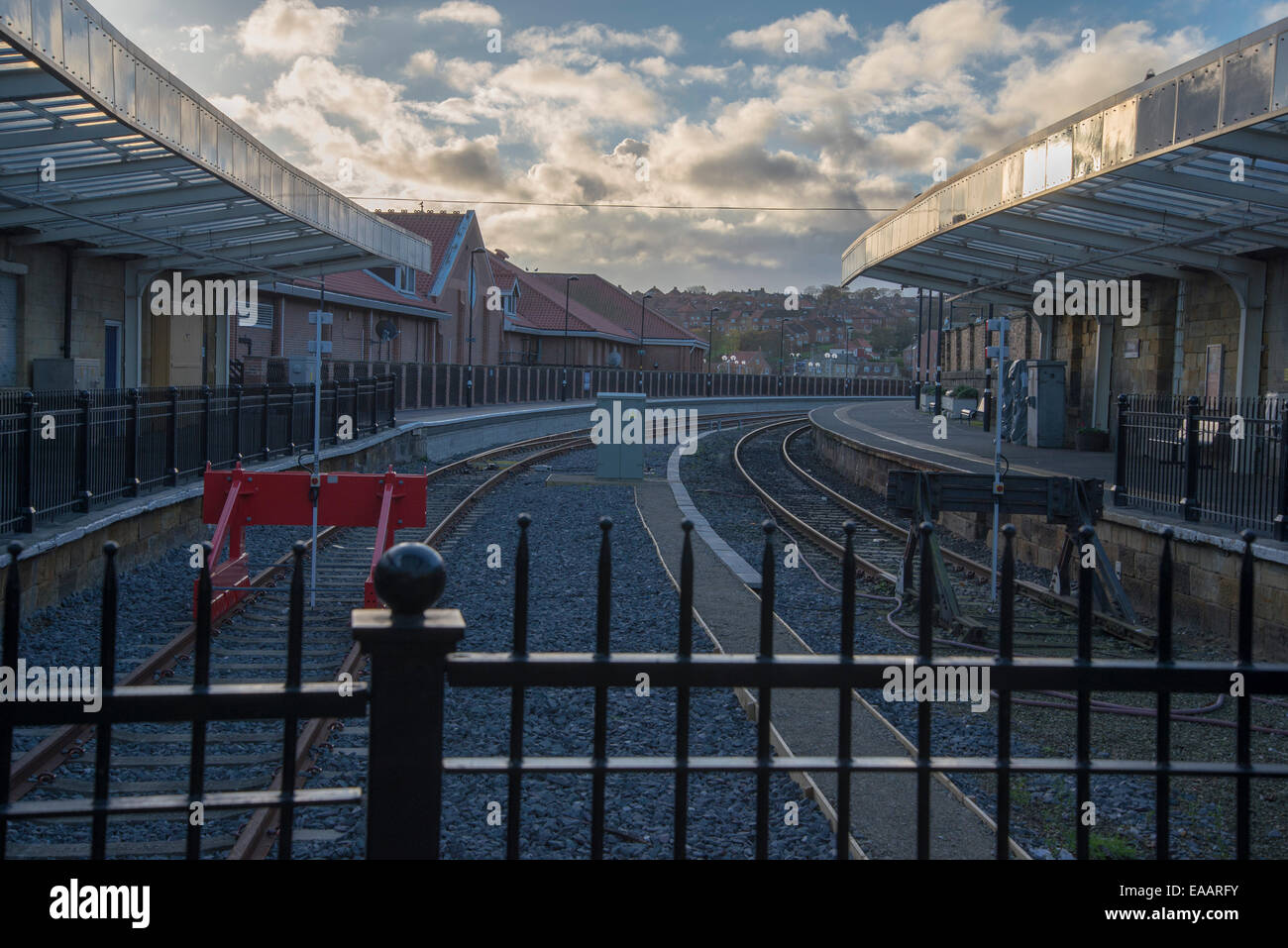 Ende der Bahnlinie. Verlassenen Bahnhof in Whitby Bahnhof, North Yorkshire 2014 Stockfoto
