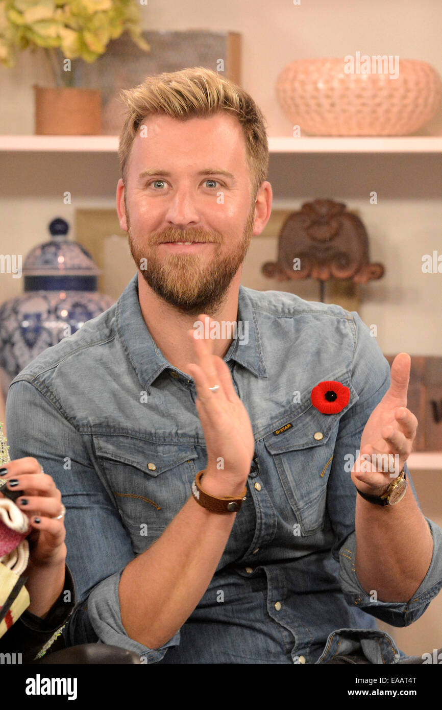 Toronto, Kanada. 10. November 2014. Country-Musik-Band Lady Antebellum (Dave Haywood, Charles Kelley, Hillary Scott) erscheint auf CTV es The Marilyn Denis Show, ihr letzte Album "747" zu fördern. Bildnachweis: EXImages/Alamy Live-Nachrichten Stockfoto