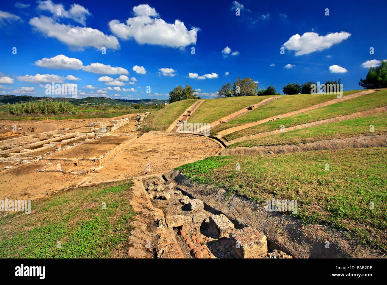 Das antike Theater von alten Elis (Ilida), Austragungsort der Olympischen Spiele der Antike, Ilia, Peloponnes, Griechenland. Stockfoto