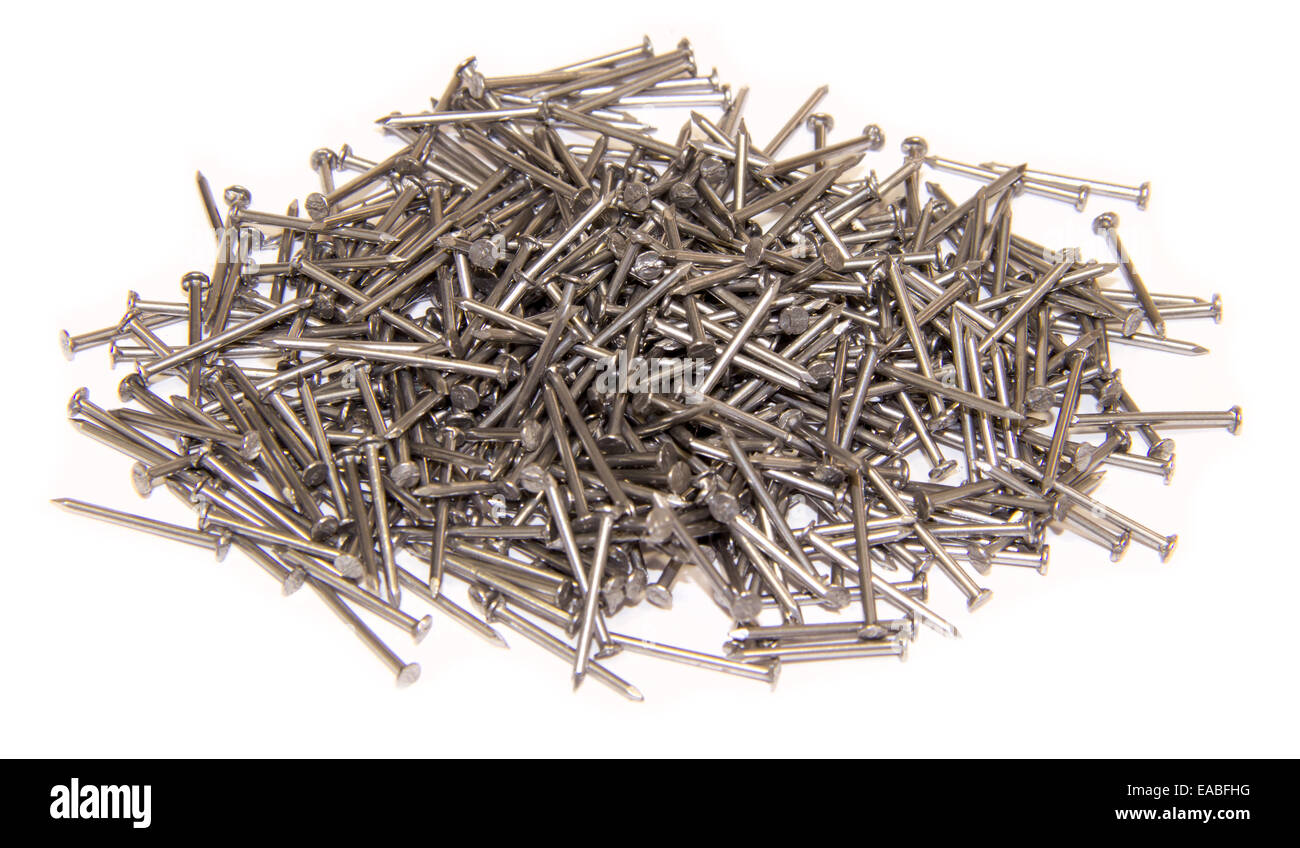 Nägel-Metall auf einem weißen Hintergrund isoliert Stockfoto