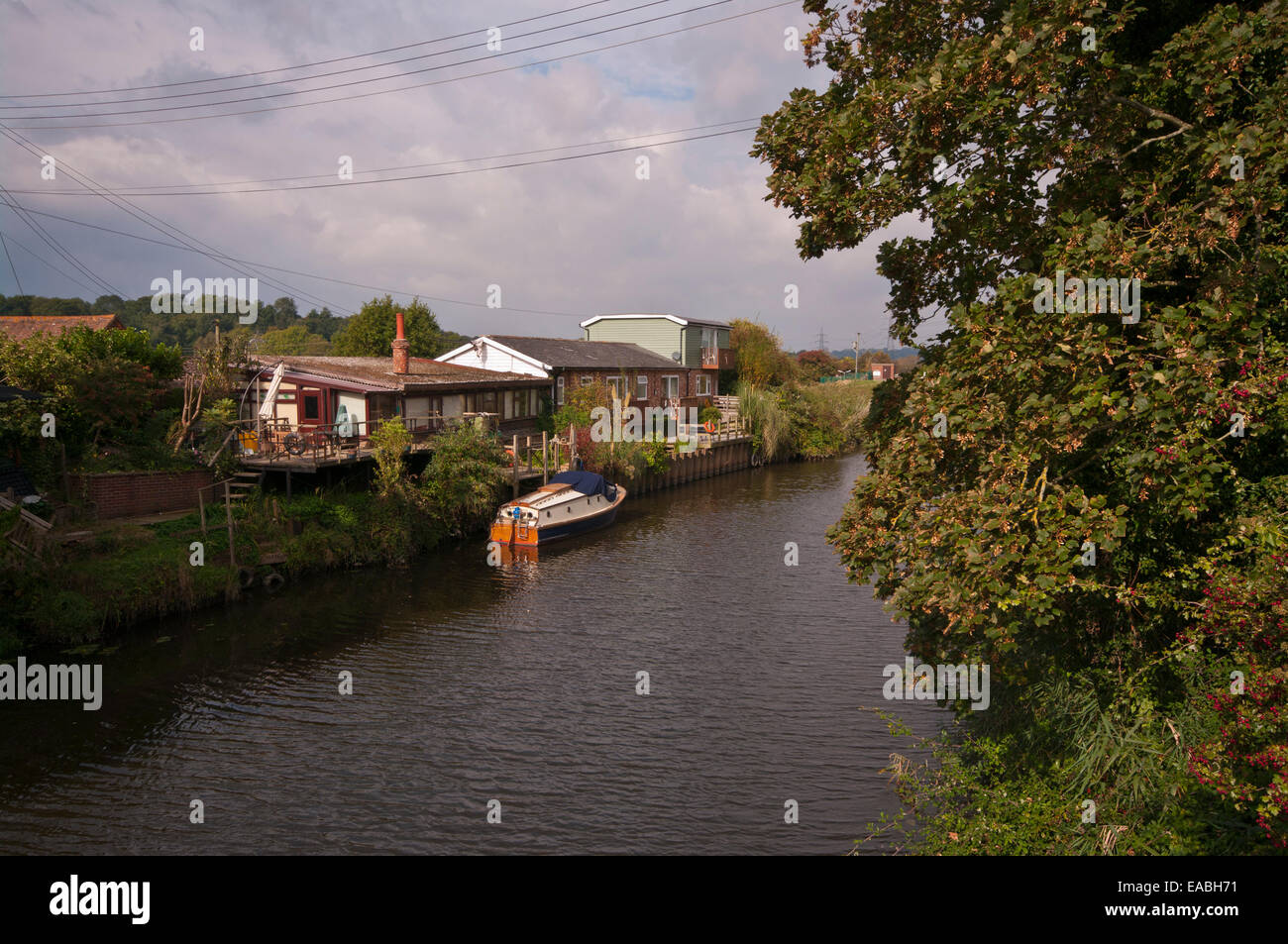 Der Fluss Rother, gesehen aus der Military Road Roggen East Sussex UK Stockfoto