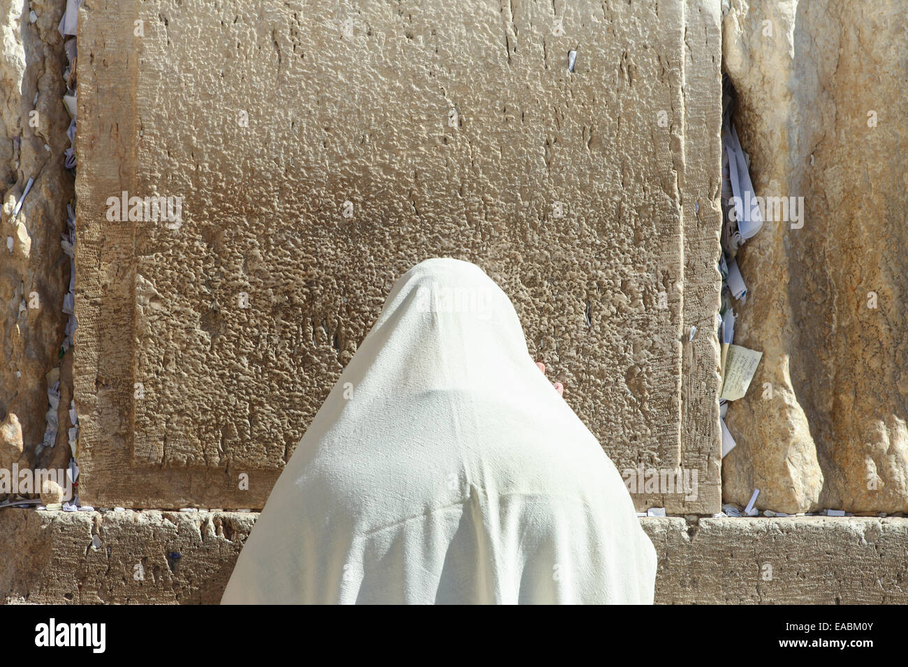 Orthodoxen jüdischen Mann betet an der Klagemauer Stockfoto