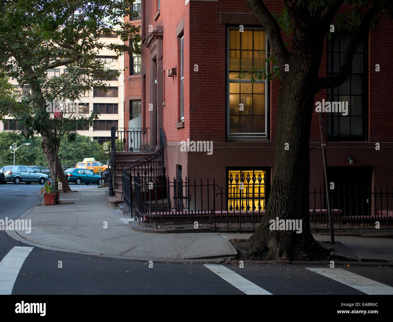 Brooklyn Heights Street Corner in der Abenddämmerung Stockfoto
