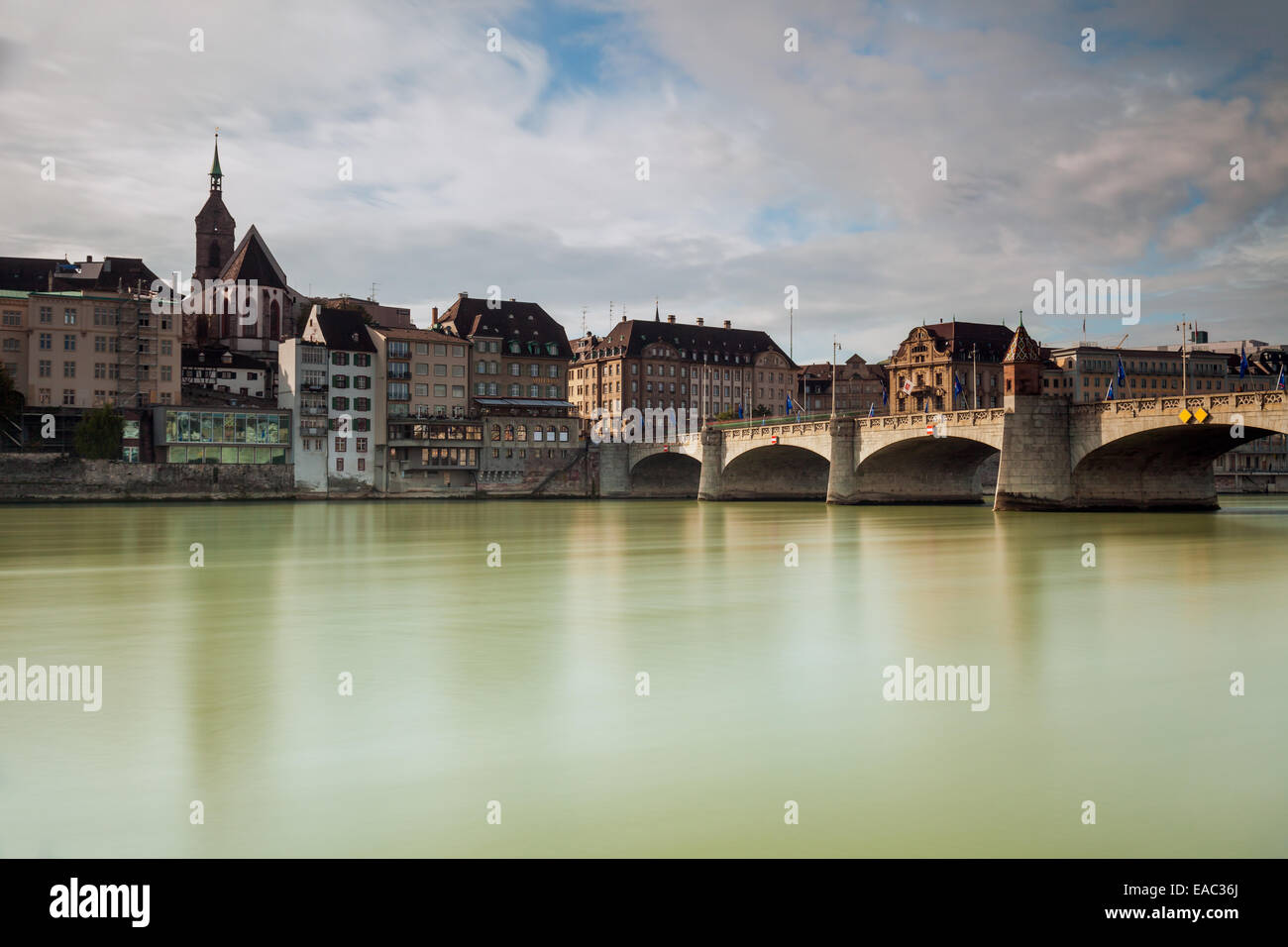 Herbstnachmittag in der Stadt Basel, Schweiz. Stockfoto