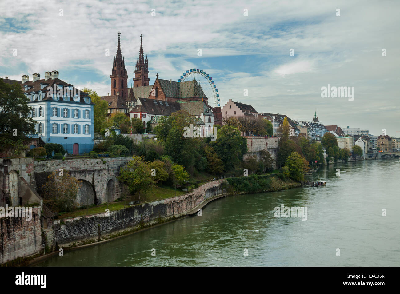 Herbstnachmittag in der Stadt Basel, Schweiz. Stockfoto
