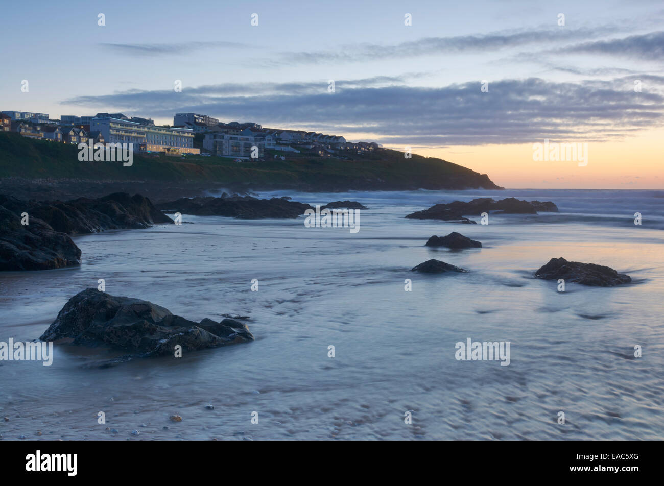Hotels auf der Pentire Landzunge mit Blick auf Fistral Beach - Newquay, Cornwall, England, UK Stockfoto