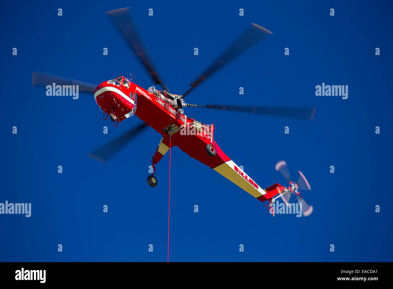 Sky kran helikopter -Fotos und -Bildmaterial in hoher Auflösung – Alamy