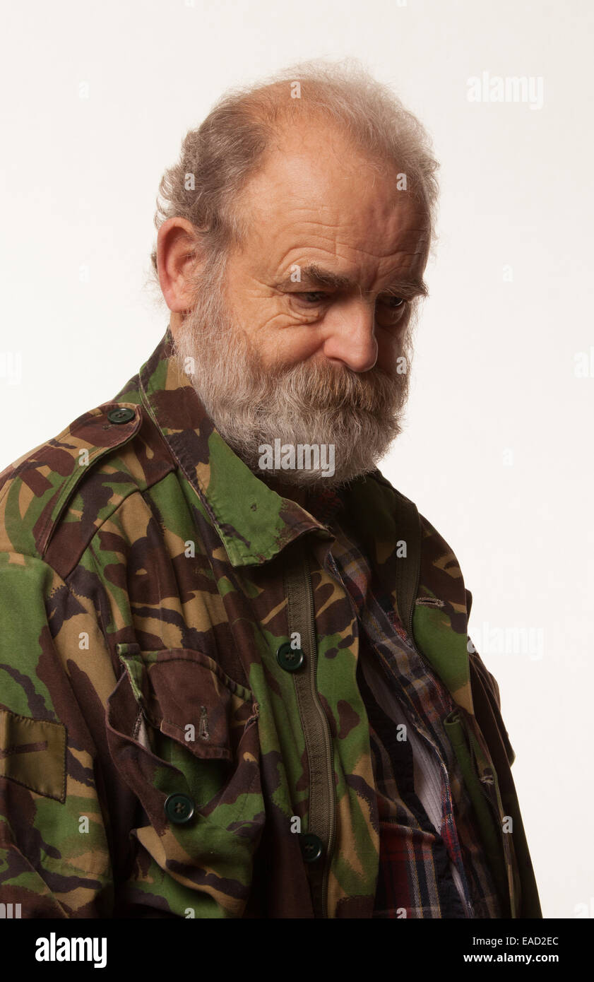 Reifer Mann mit grauem Bart Stockfoto