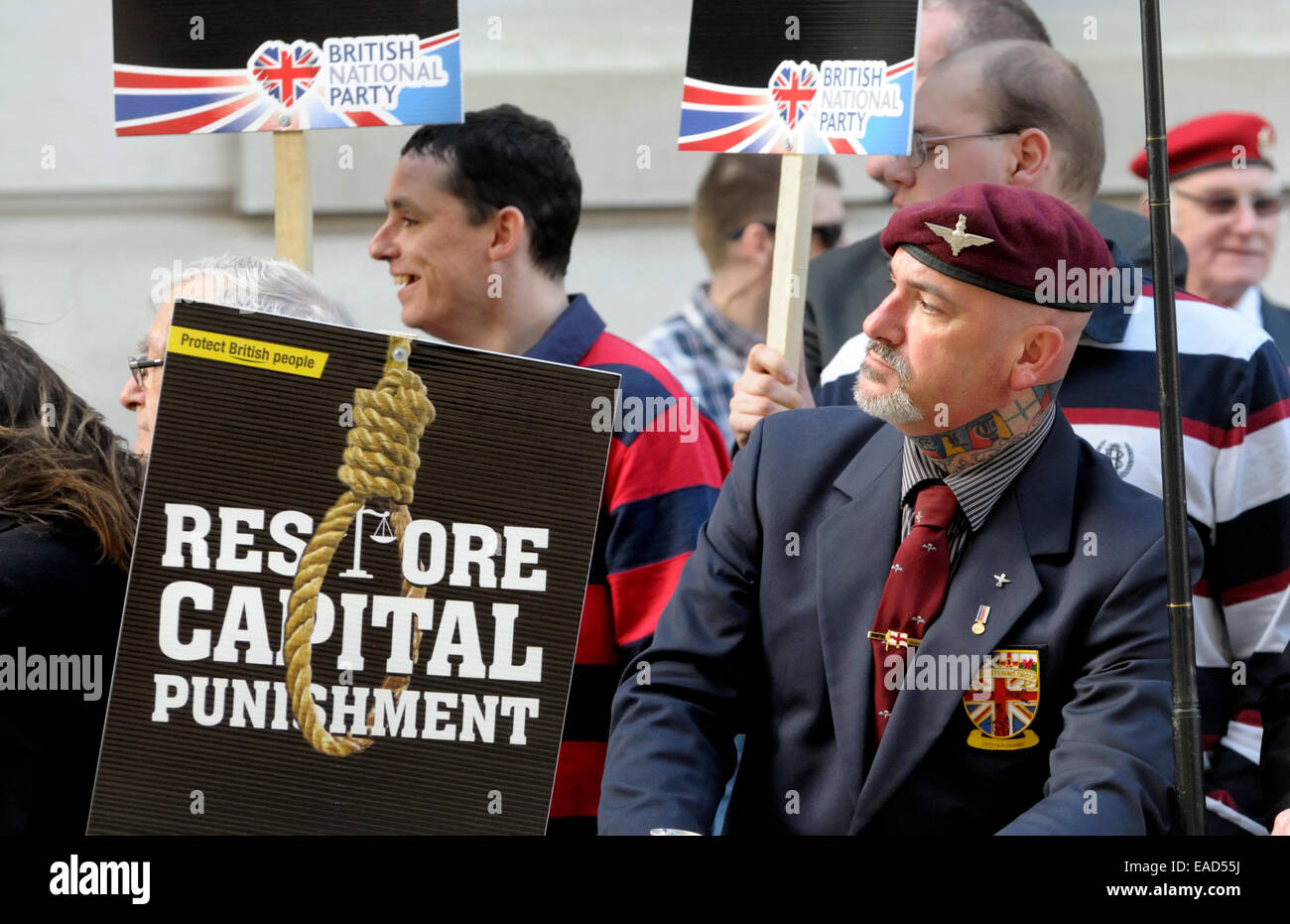 Lee Rigby Murder Trial Verurteilung - Old Bailey 26 Feb. Rechtsextreme Gruppen Werbetätigkeit für Wiedereinführung der Todesstrafe ein Stockfoto