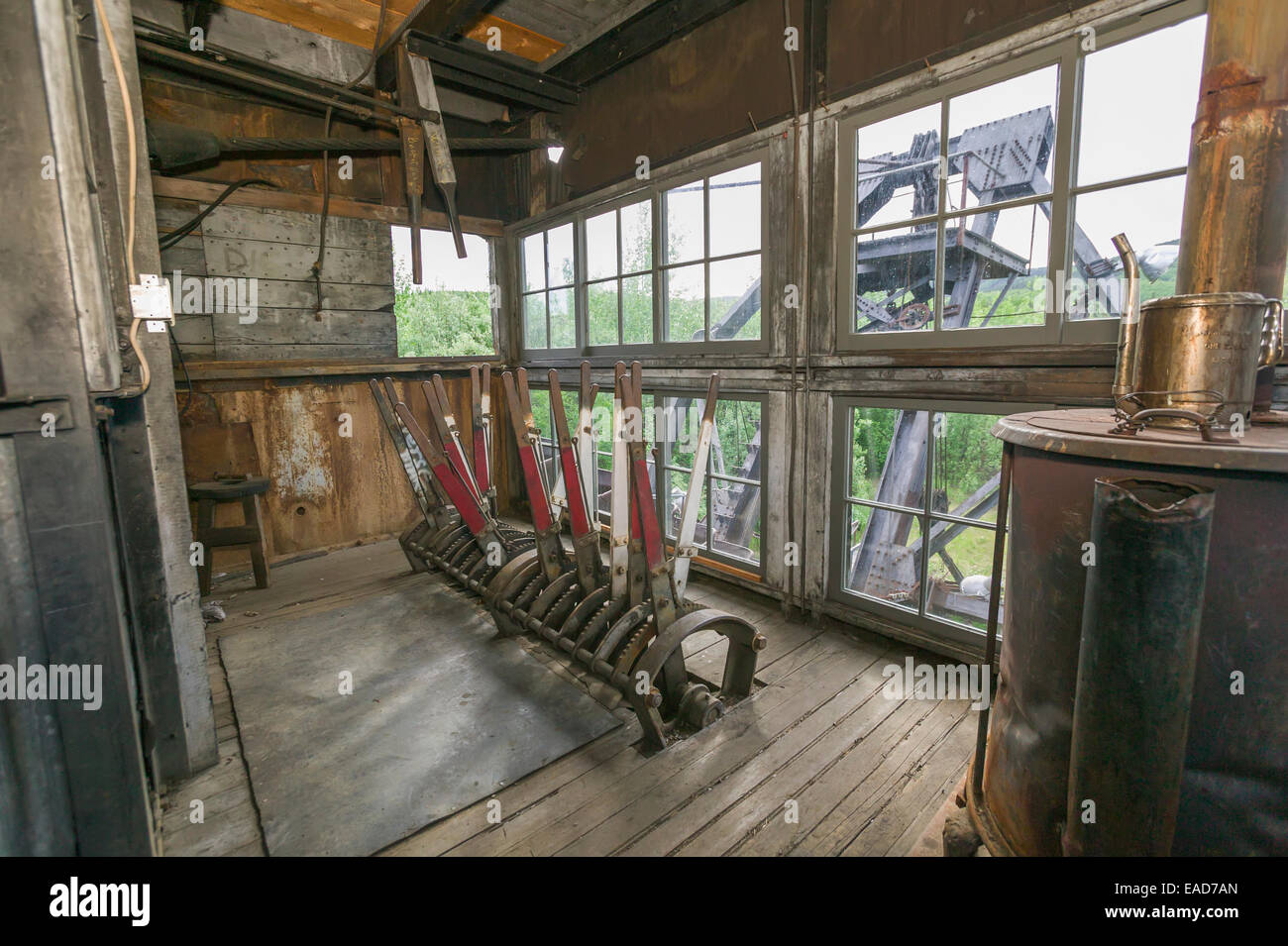 Goldbagger geschichte -Fotos und -Bildmaterial in hoher Auflösung – Alamy