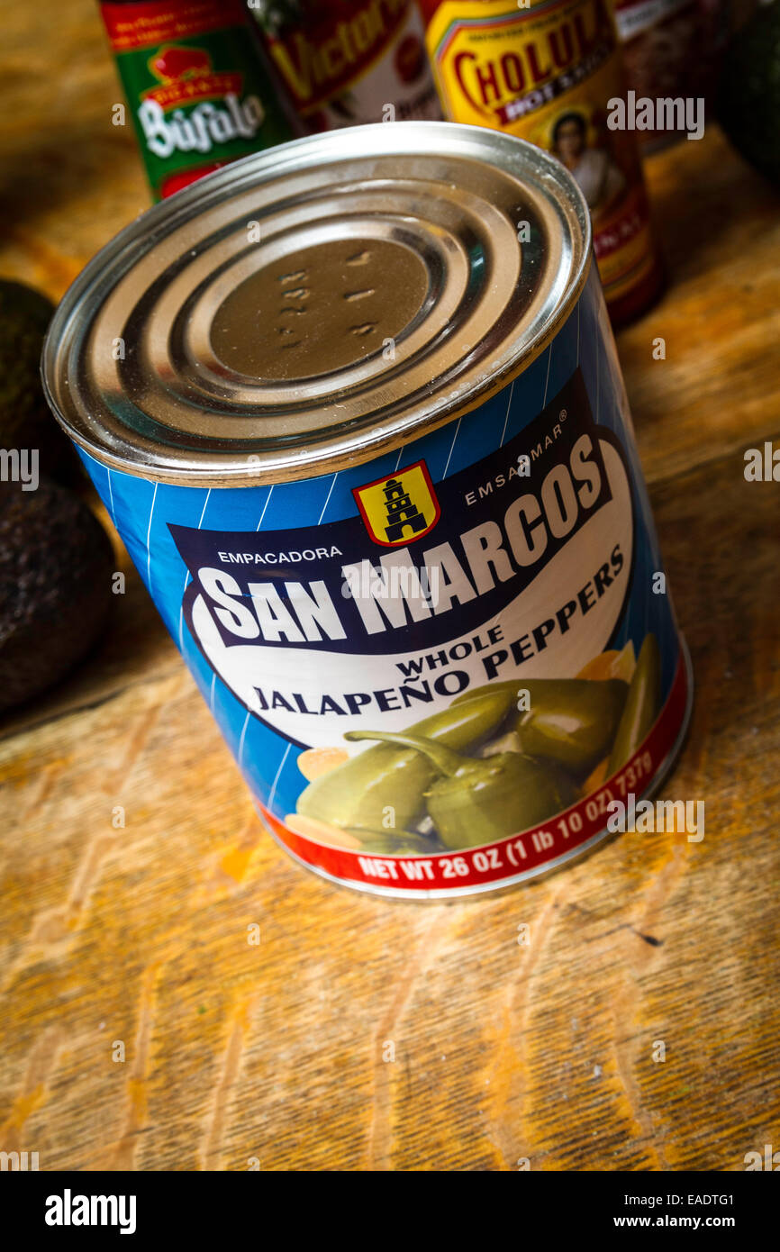 San Marcos ganze eingelegte Jalapenopfeffer allgemein verfügbar in den meisten Lebensmittelgeschäften California Stockfoto