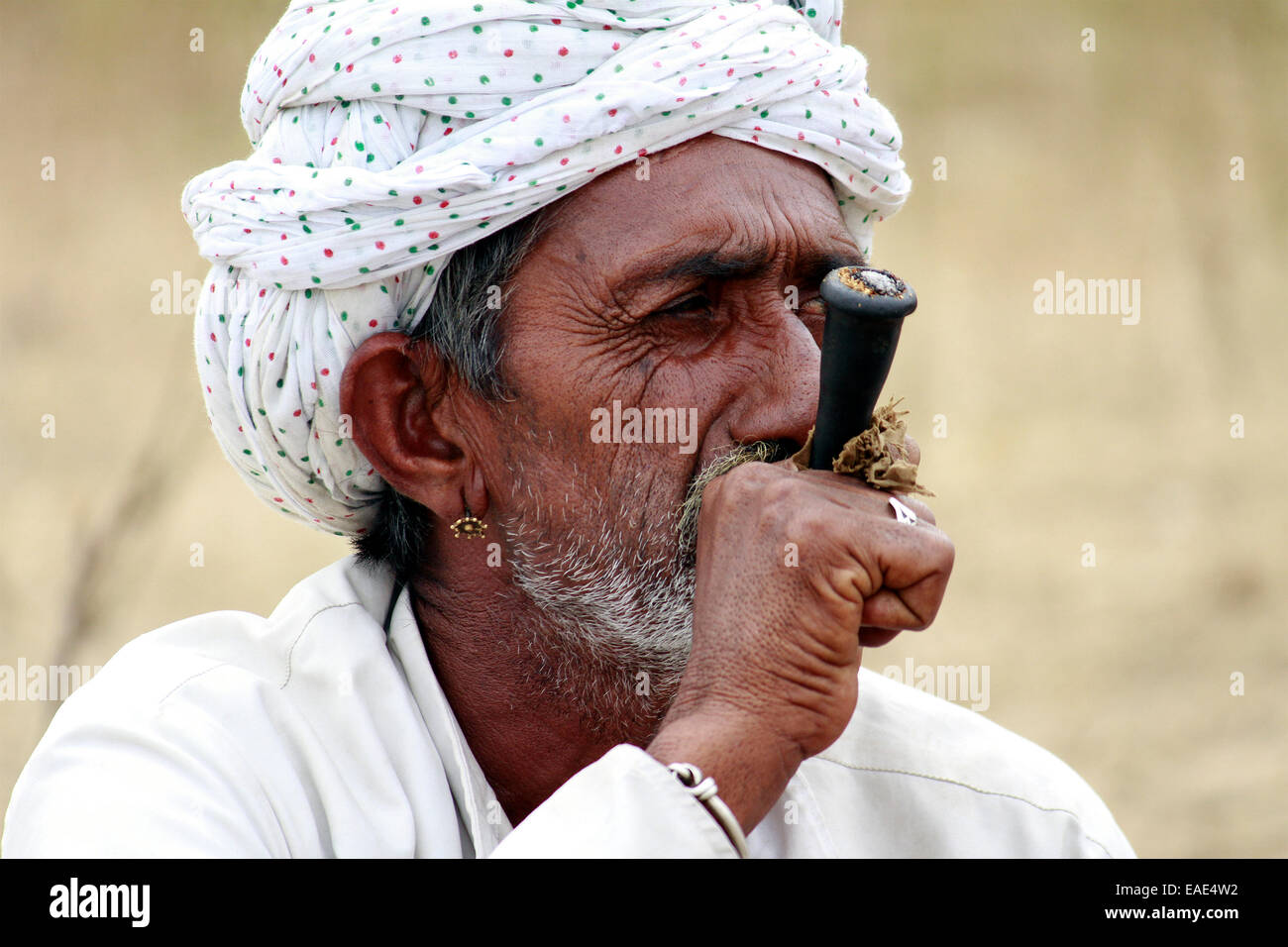 Turban, indische, Männlich, Alter Mann, Dorfbewohner, Schnurrbart, Bart in Pushkar, Rajasthan, Indien. Stockfoto