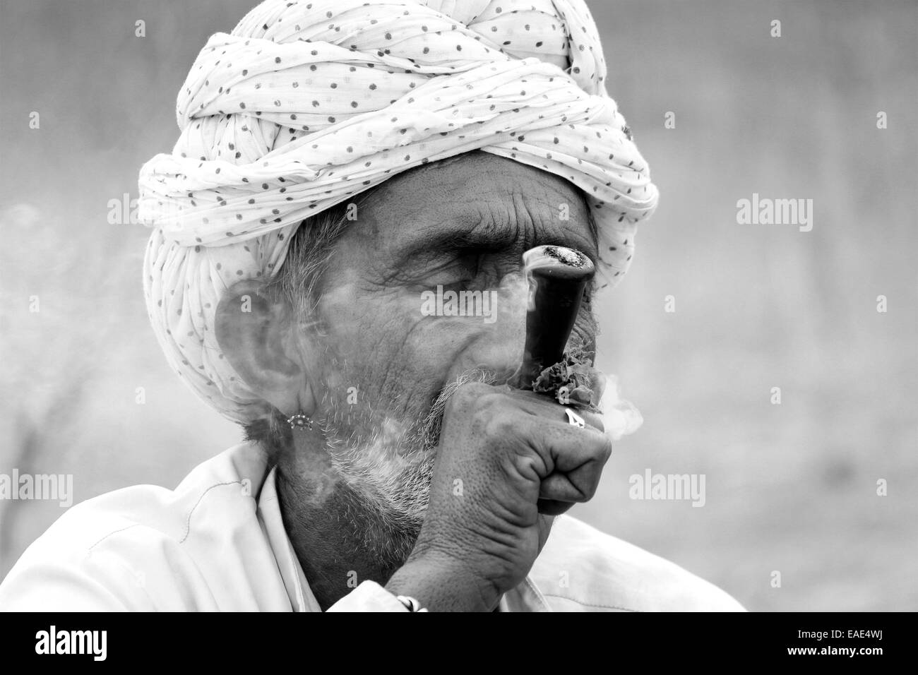 Turban, indische, Männlich, Alter Mann, Dorfbewohner, Schnurrbart, Bart in Pushkar, Rajasthan, Indien. Stockfoto