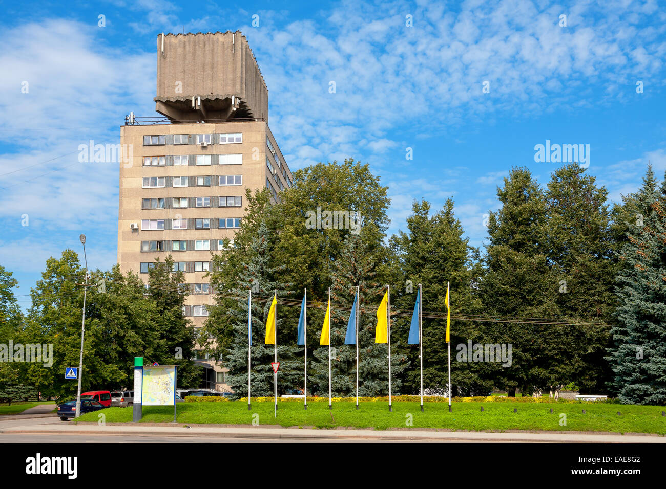 Haus mit Wasserturm. Narva, Estland Stockfoto