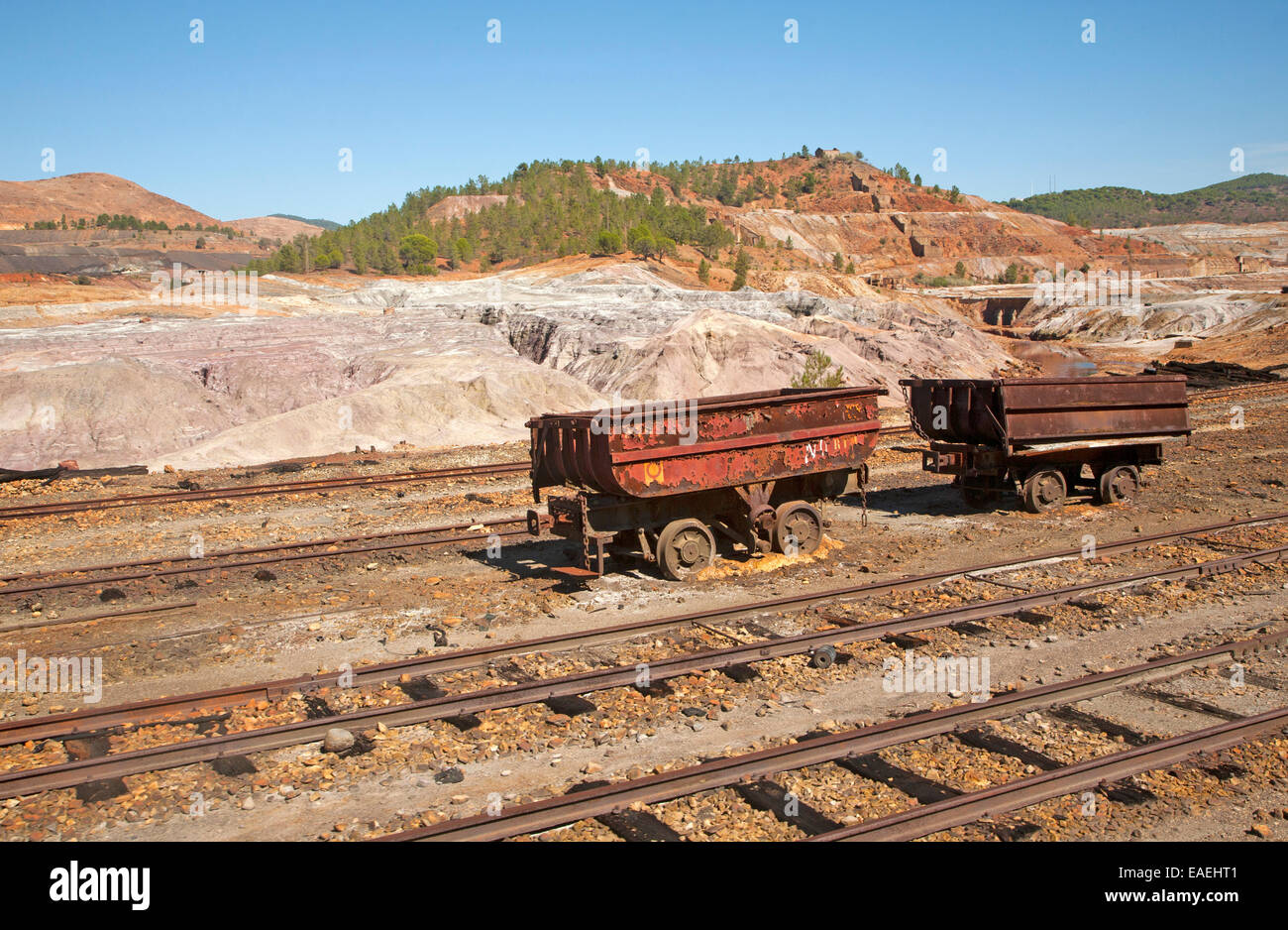 Alte rostige aufgegeben Rollmaterial Eisenbahnwaggons in der Rio Tinto Bergbau Bereich, Minas de Riotinto, Provinz Huelva, Spanien Stockfoto