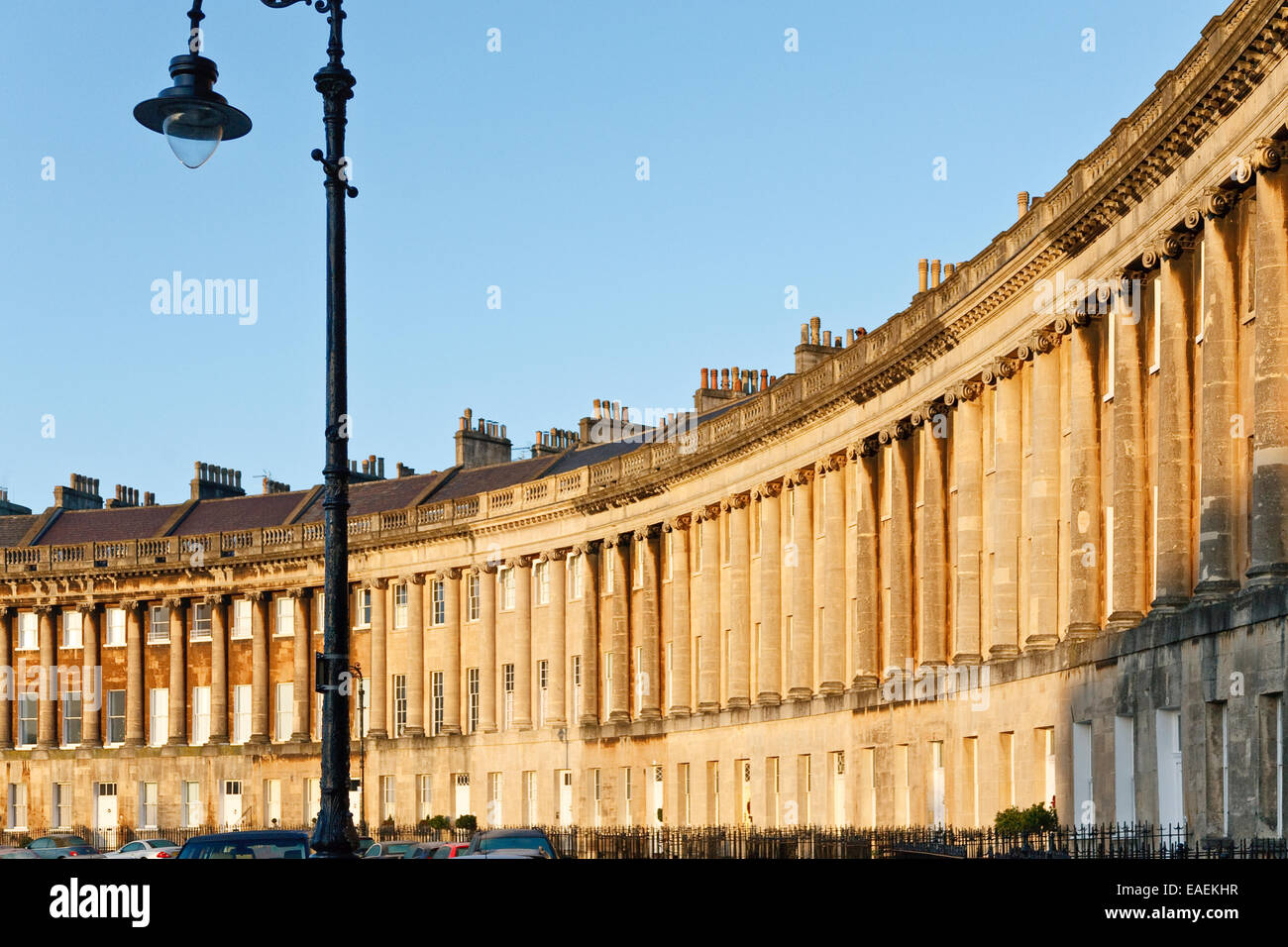 Die Royal Crescent, ein schönes Beispiel der georgischen Architektur in Bath, England, UK Stockfoto