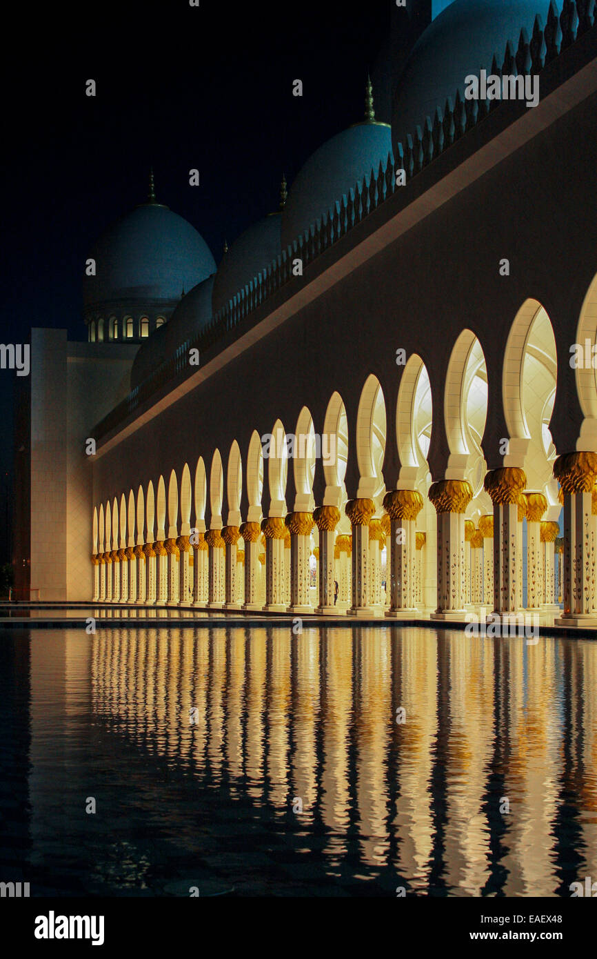 Scheich-Zayid-Moschee, Abu Dhabi, Vereinigte Arabische Emirate Stockfoto