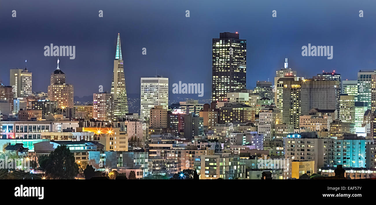 San Francisco Downtown in der Dämmerung, California Stockfoto