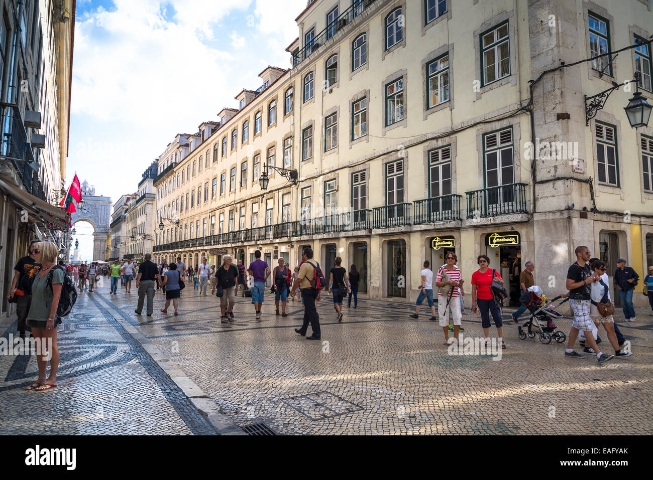 Menschen in Augusta Street, Lissabon, Portugal Stockfoto