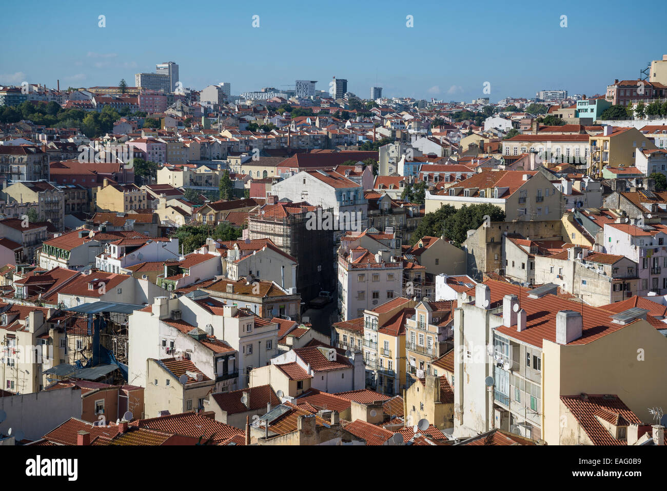 Blick auf die Stadt von Rua Costa do Castelo, Lissabon, Portugal Stockfoto