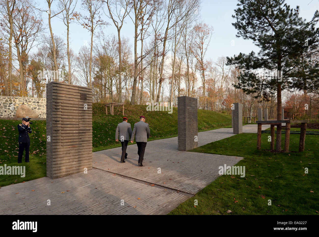 Starb beim servieren Fotos und Bildmaterial in hoher Auflösung Alamy