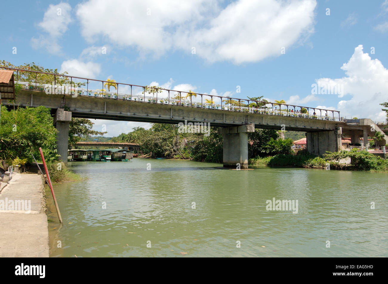 Brücke über den Fluss Loboc, Insel Bohol, Philippinen, Südostasien Stockfoto