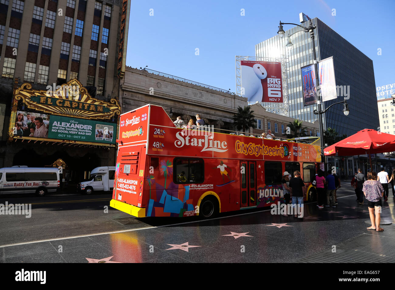 Starline-Stadtrundfahrten-Bus in Hollywood, Los Angeles, Kalifornien Stockfoto