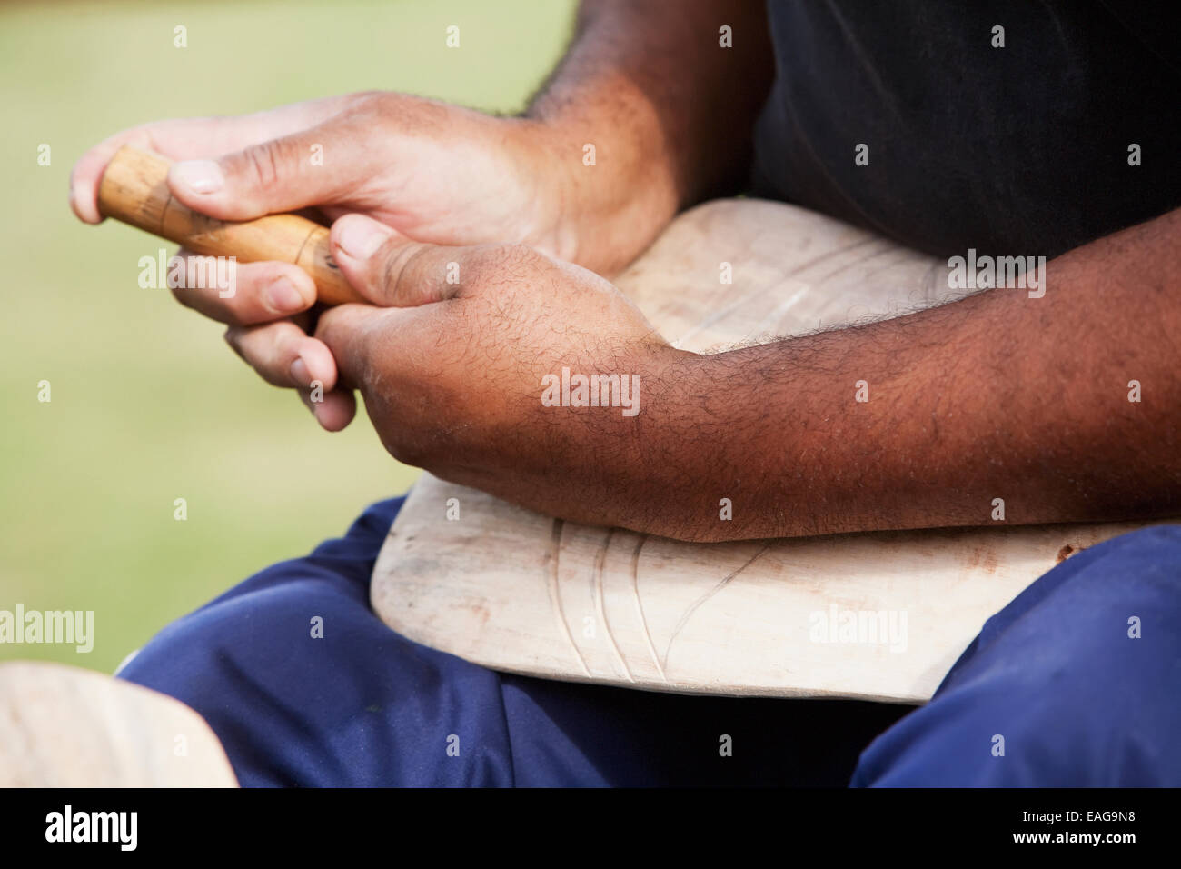 Rapa Nui Carver In Hanga Roa, Rapa Nui (Osterinsel), Chile Stockfoto