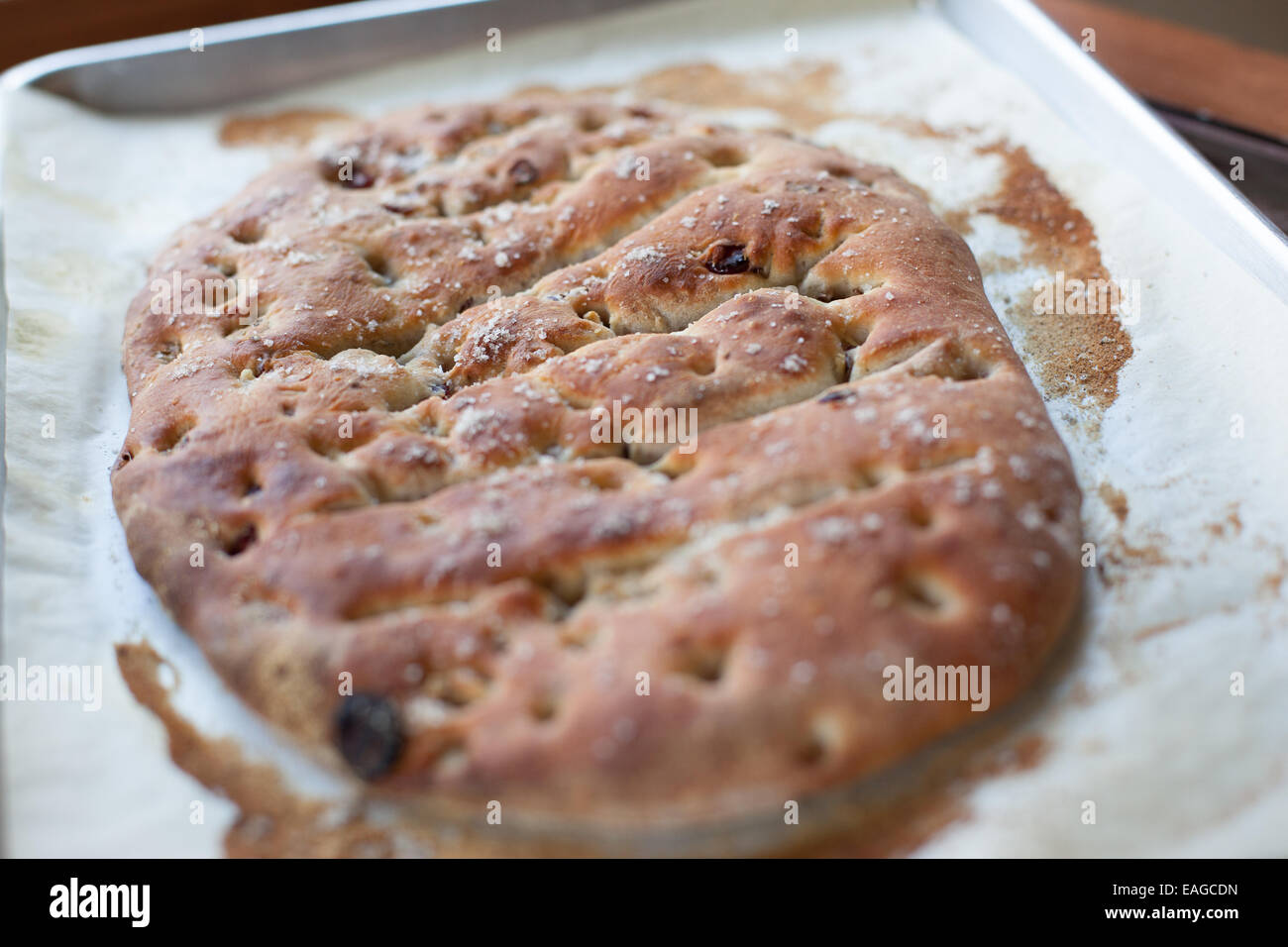 Fougasse (Brot) mit Cranberry, Rosmarin und Walnüssen Stockfoto