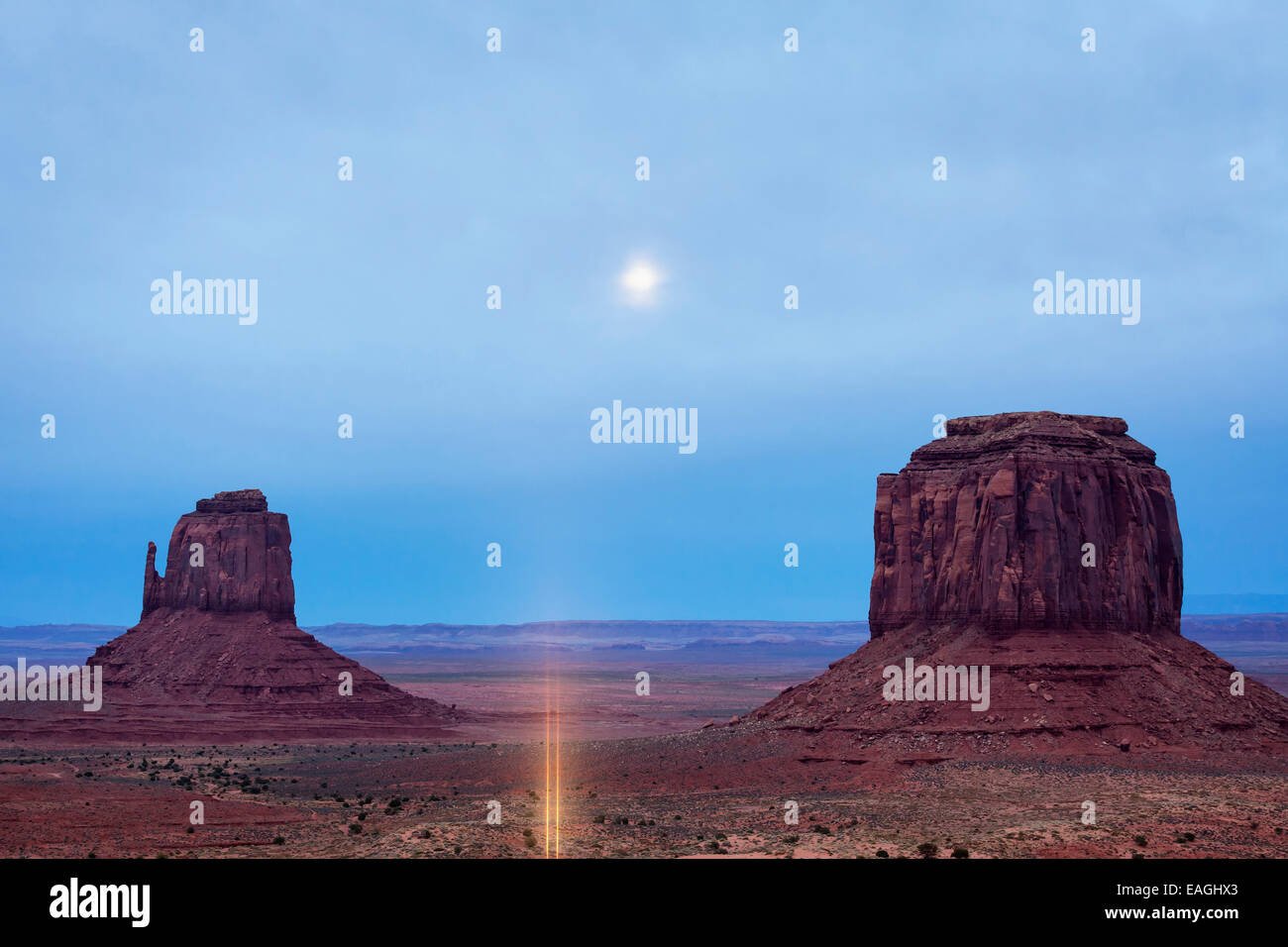 Mondaufgang im Monument Valley Stockfoto