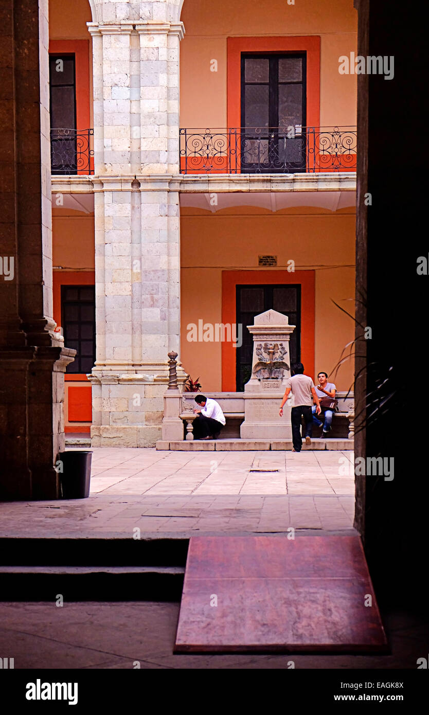 Studenten in Oaxaca Universität Stockfoto