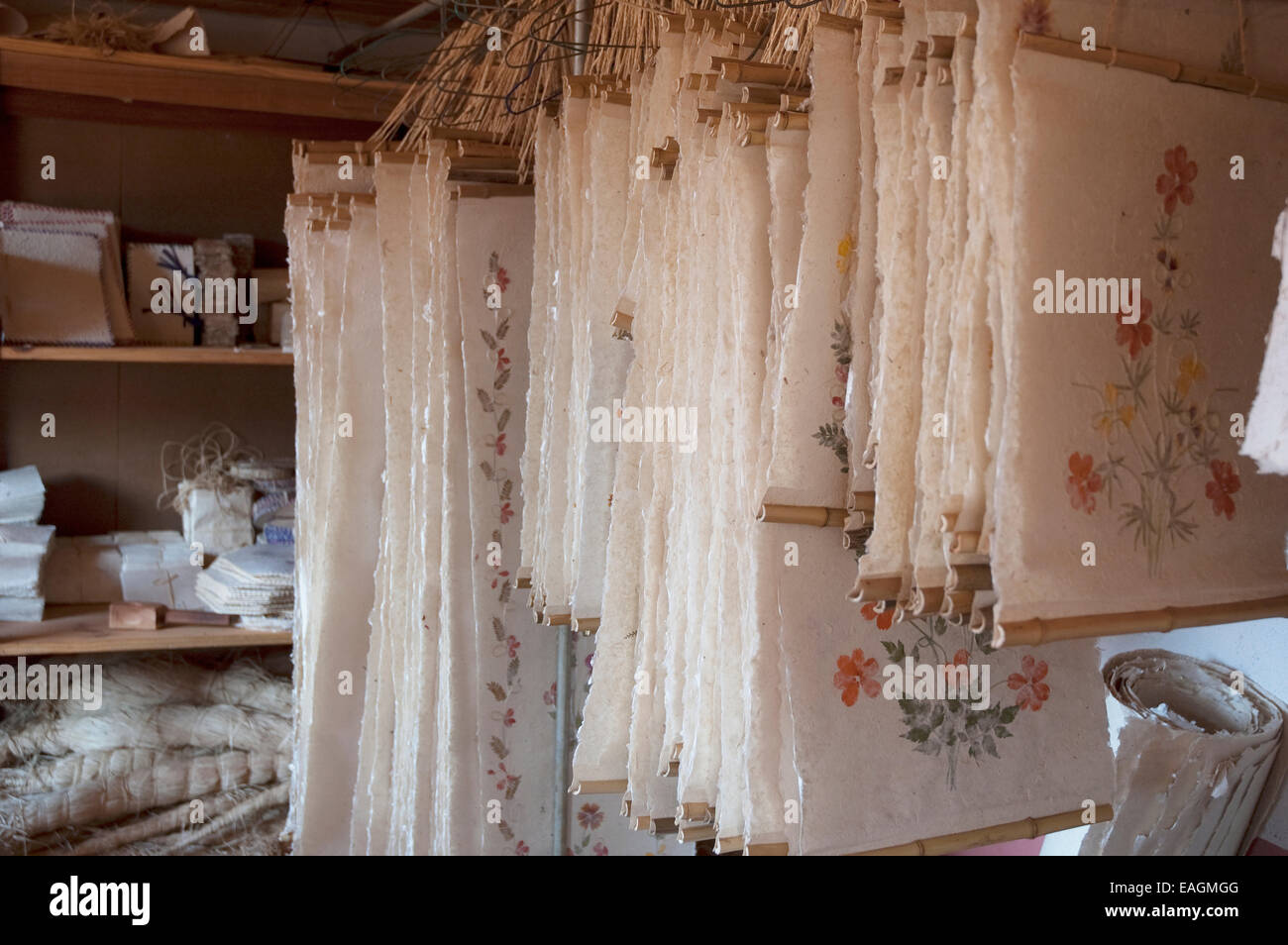 Reispapier auf die Fabrique De Papier Antaimoro In Ambalavao, Provinz Fianarantsoa, Madagaskar Stockfoto