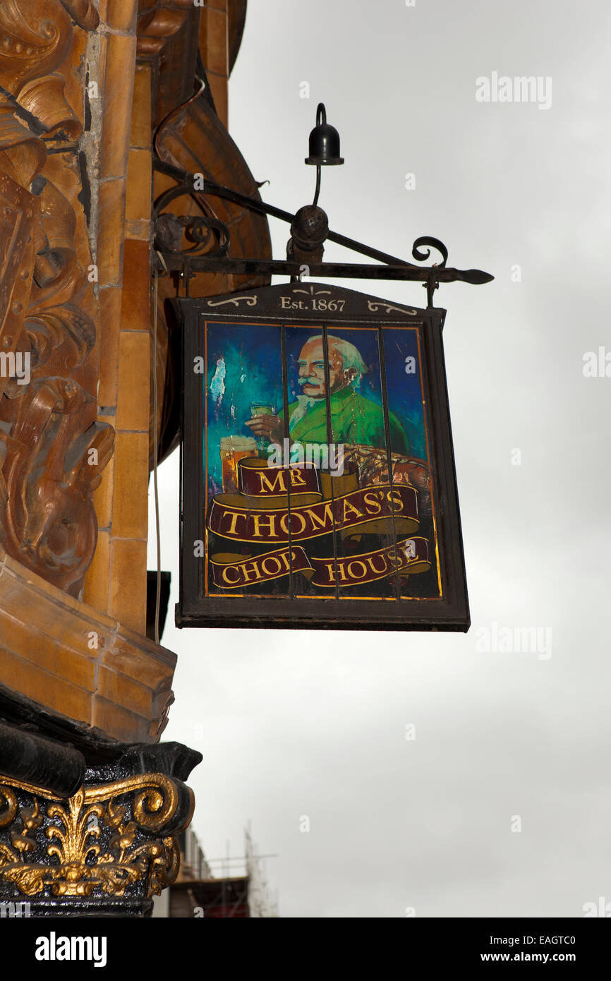 Herr Thomas Chop House Pub Schild, Cross Street, Manchester, UK Stockfoto