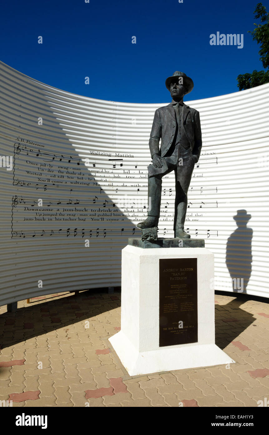 Statue von Banjo Patterson, Waltzing Matilda Centre, Elderslie Straße, Hauptstraße, Winton, Queensland, Australien Stockfoto