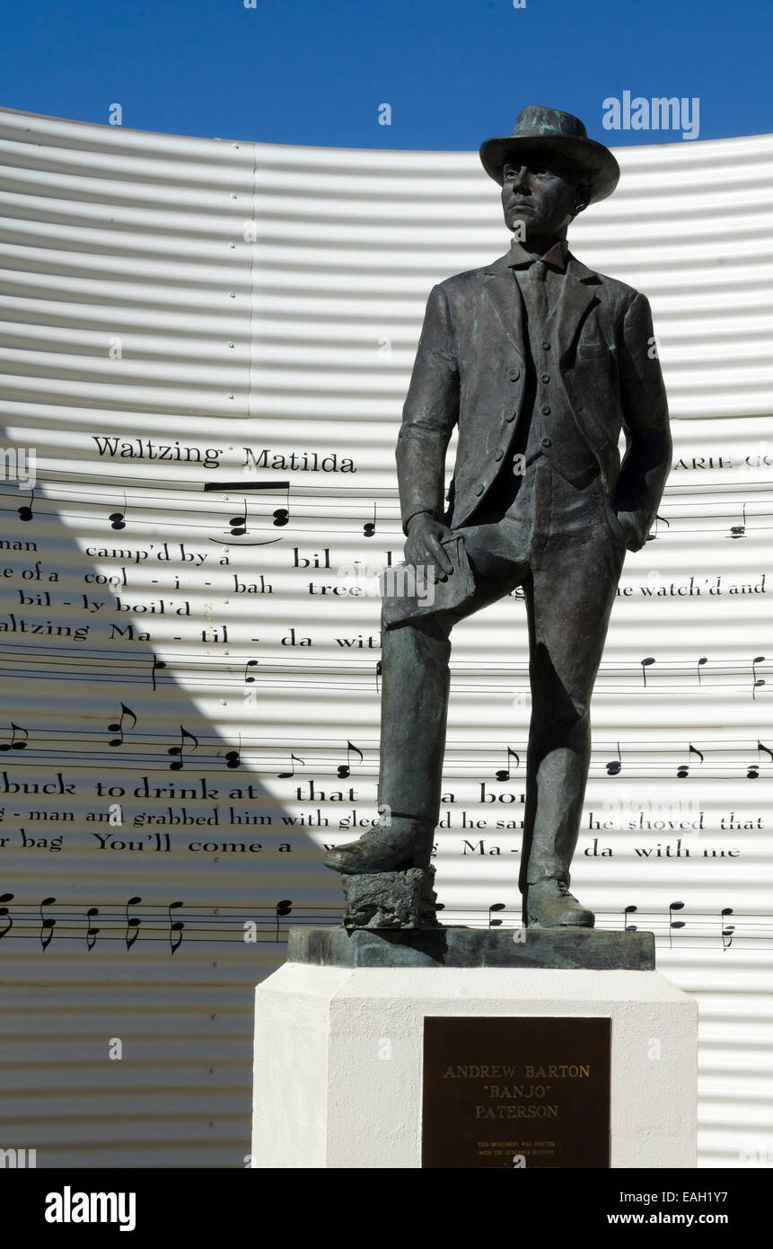 Statue von Banjo Patterson, Waltzing Matilda Centre, Elderslie Straße, Hauptstraße, Winton, Queensland, Australien Stockfoto