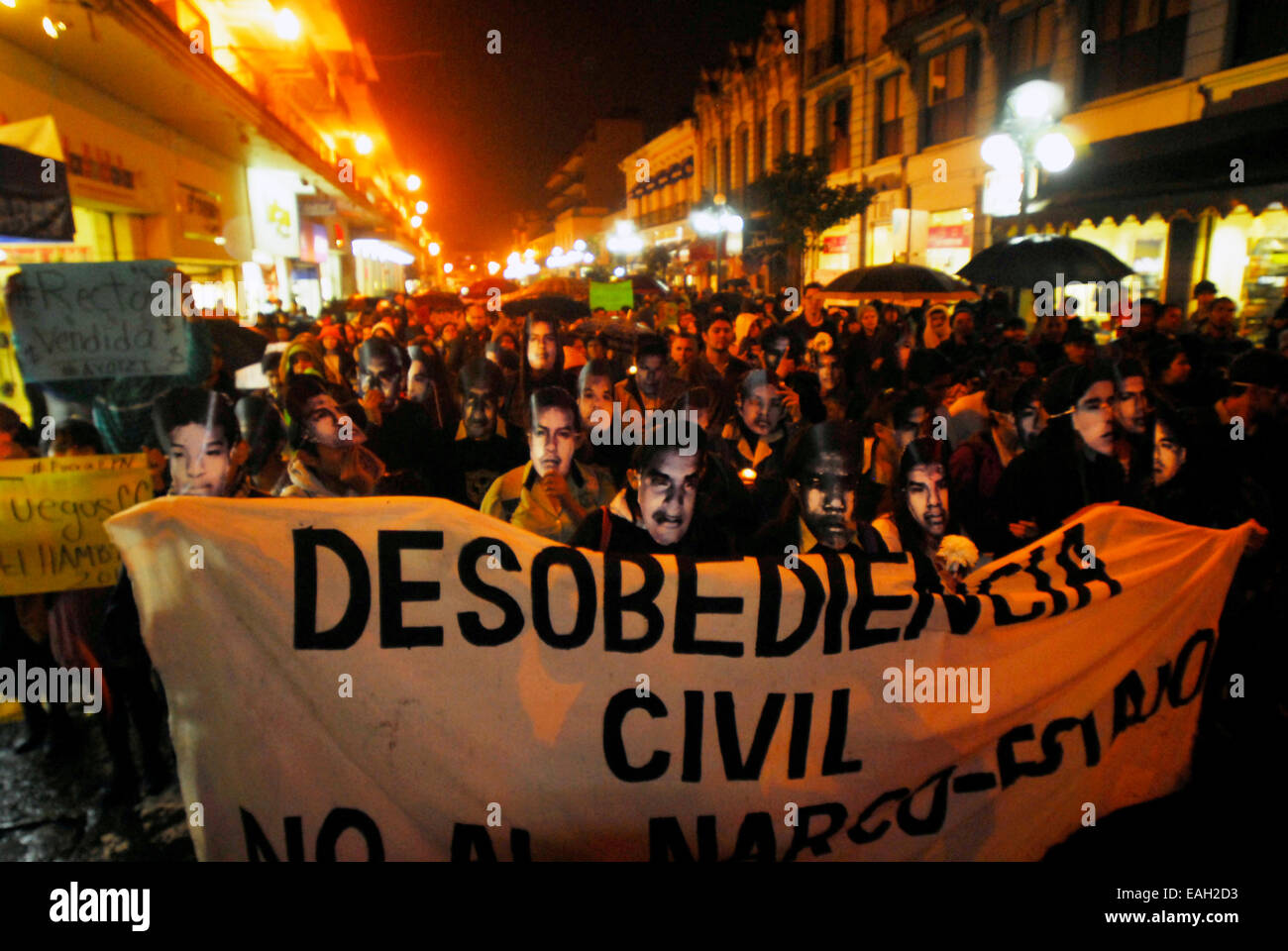 Plaza Lerdo, Mexiko. 14. November 2014. Zivilgesellschaft, manifestiert sich in Plaza Lerdo gegen die zentralamerikanischen Spiele aufgrund des Klimas der Gewalt, die im Zustand vorhanden ist. Bildnachweis: Raul Mendez Velazquez/Pacific Press/Alamy Live-Nachrichten Stockfoto