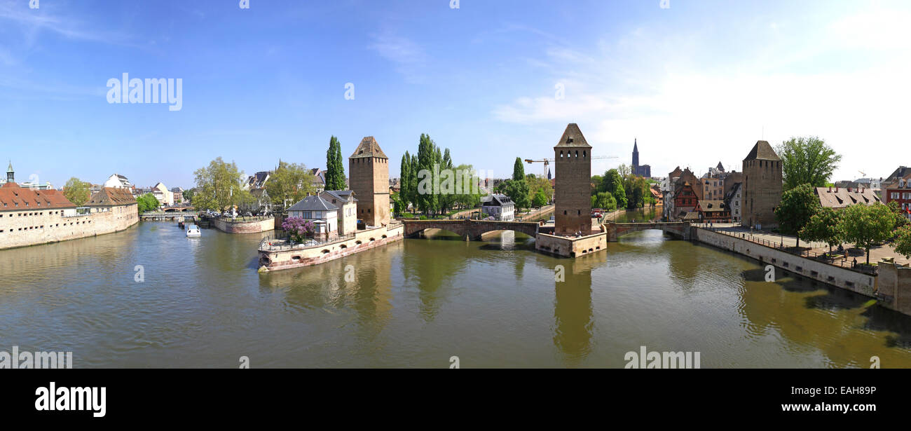 Panoramablick über Strasbourg Stadt und Fluss Ill, Provinz Alsace, Frankreich Stockfoto