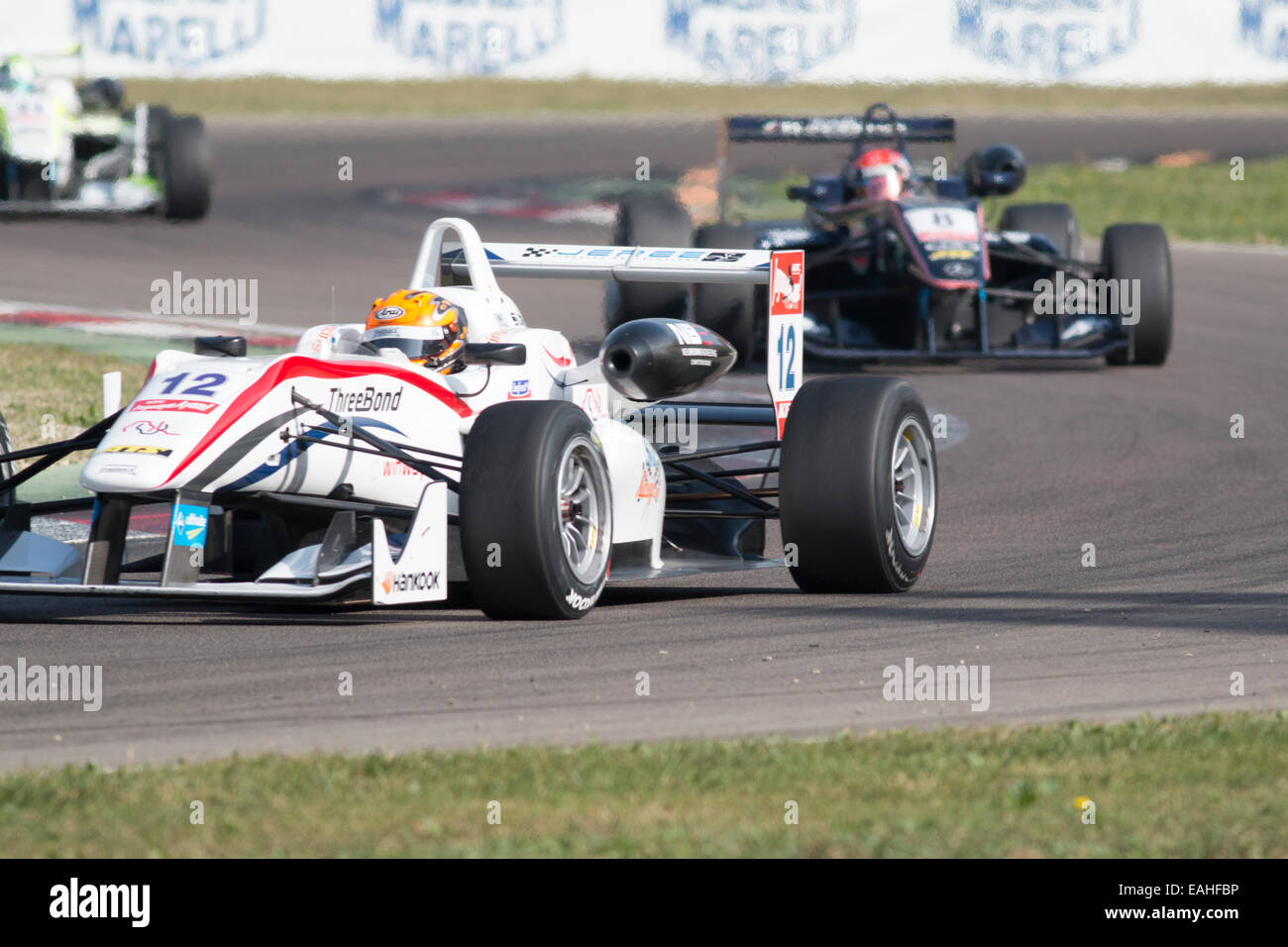 Imola, Italien - 11. Oktober 2014: Dallara F312 - NBE ThreeBond mit T-Sport Team, angetrieben von Toril Alexander (Esp) in Aktion während der Fia Formel 3 European Championship - Rennen in Imola auf Enzo & Dino Ferrari Rennstrecke am 11. Oktober 2014 in Imola, Italien. (Foto von Mauro Dalla Pozza) Stockfoto