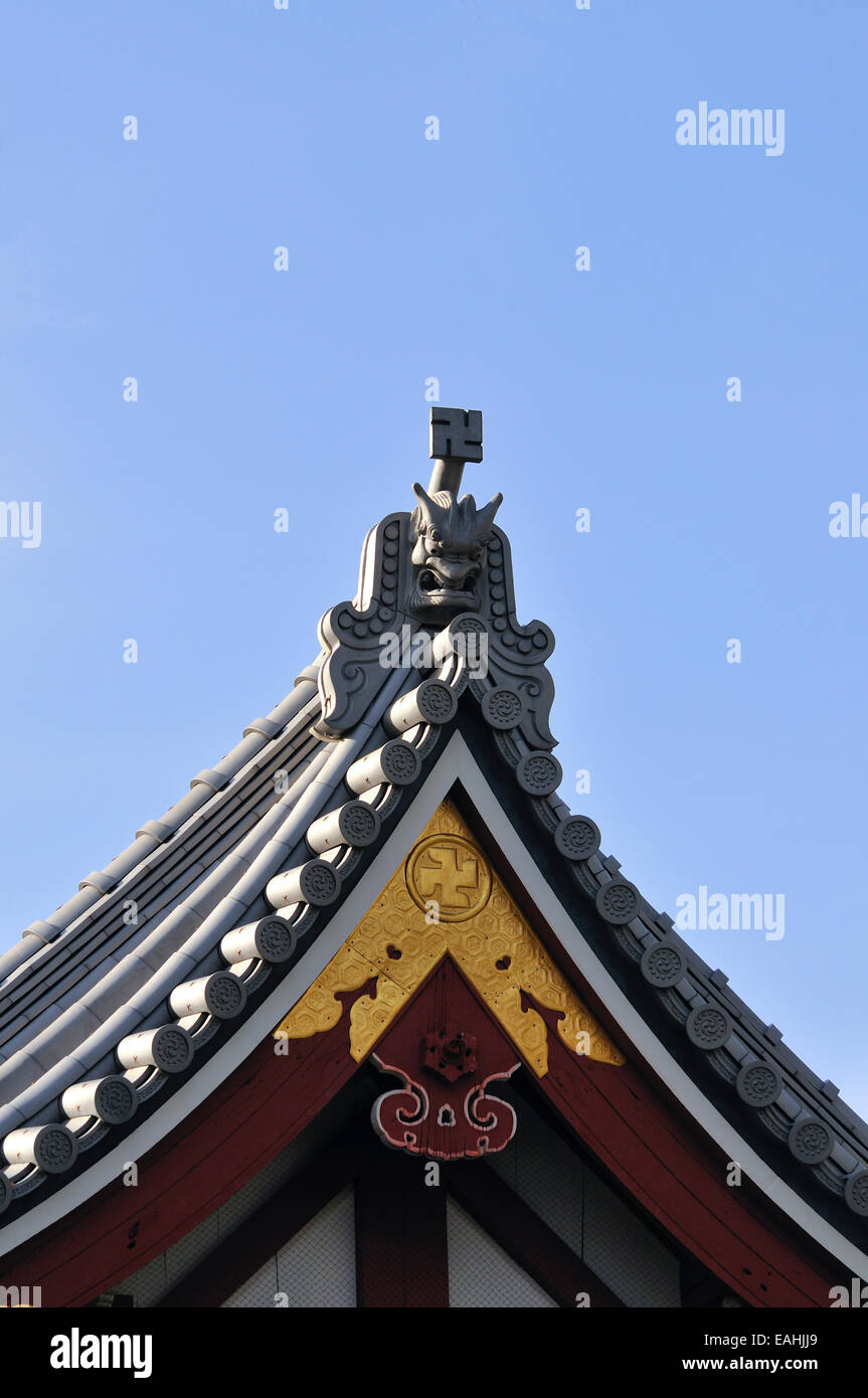 Detail des Daches am buddhistischen Schrein Senso-Ji. Senso-Ji in Asakusa Bereich ist eines der wichtigeren buddhistischen Heiligtümer. Stockfoto