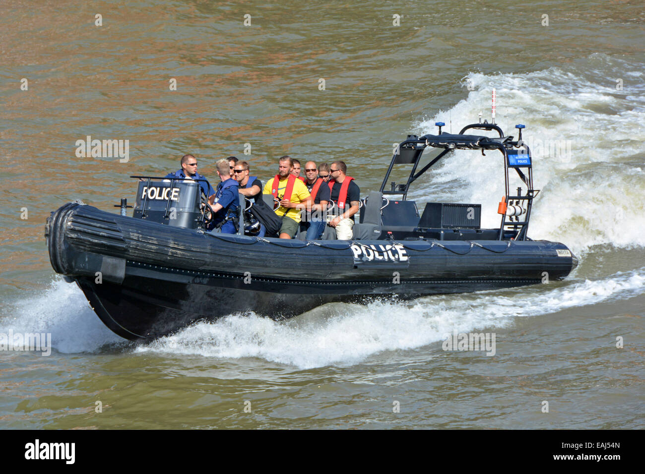 Metropolitan Police aufblasbare Speed-Boot auf der Themse Stockfoto