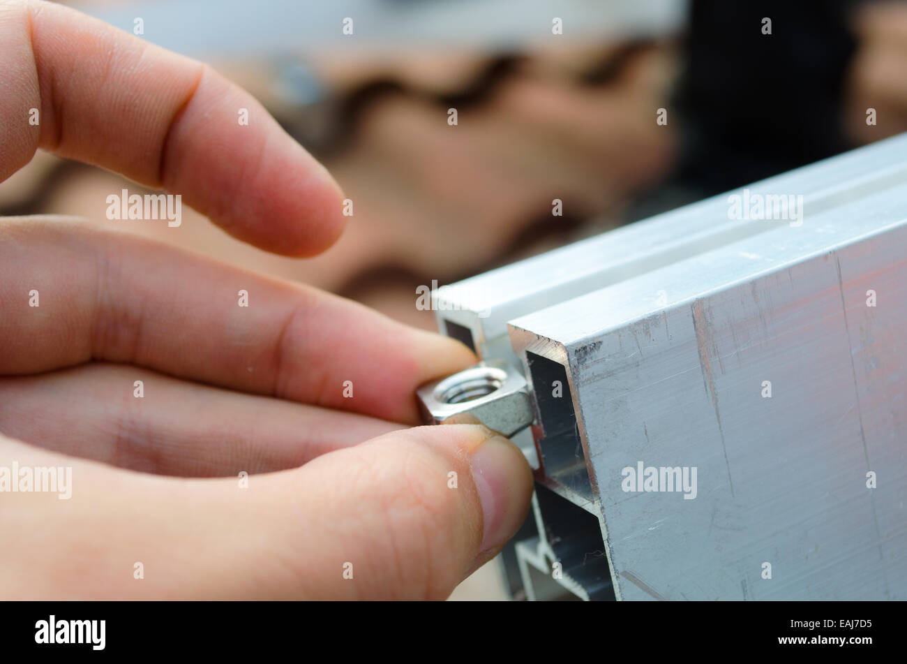 Nahaufnahme von Solar-Panel Schelle montieren Stockfoto