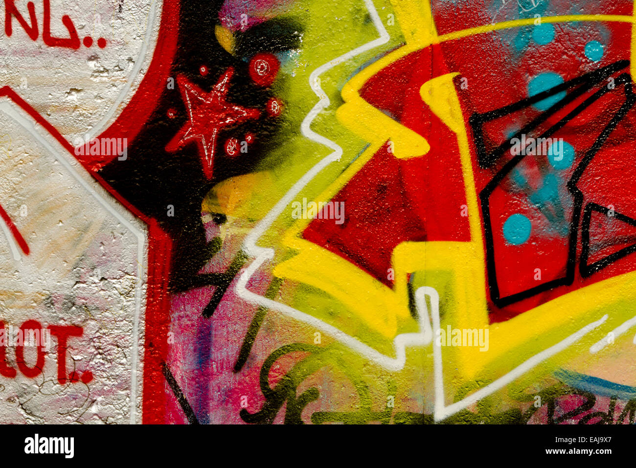 Graffiti Kunst städtischen Berliner Mauer Sterne Tag Pfeil Stockfoto